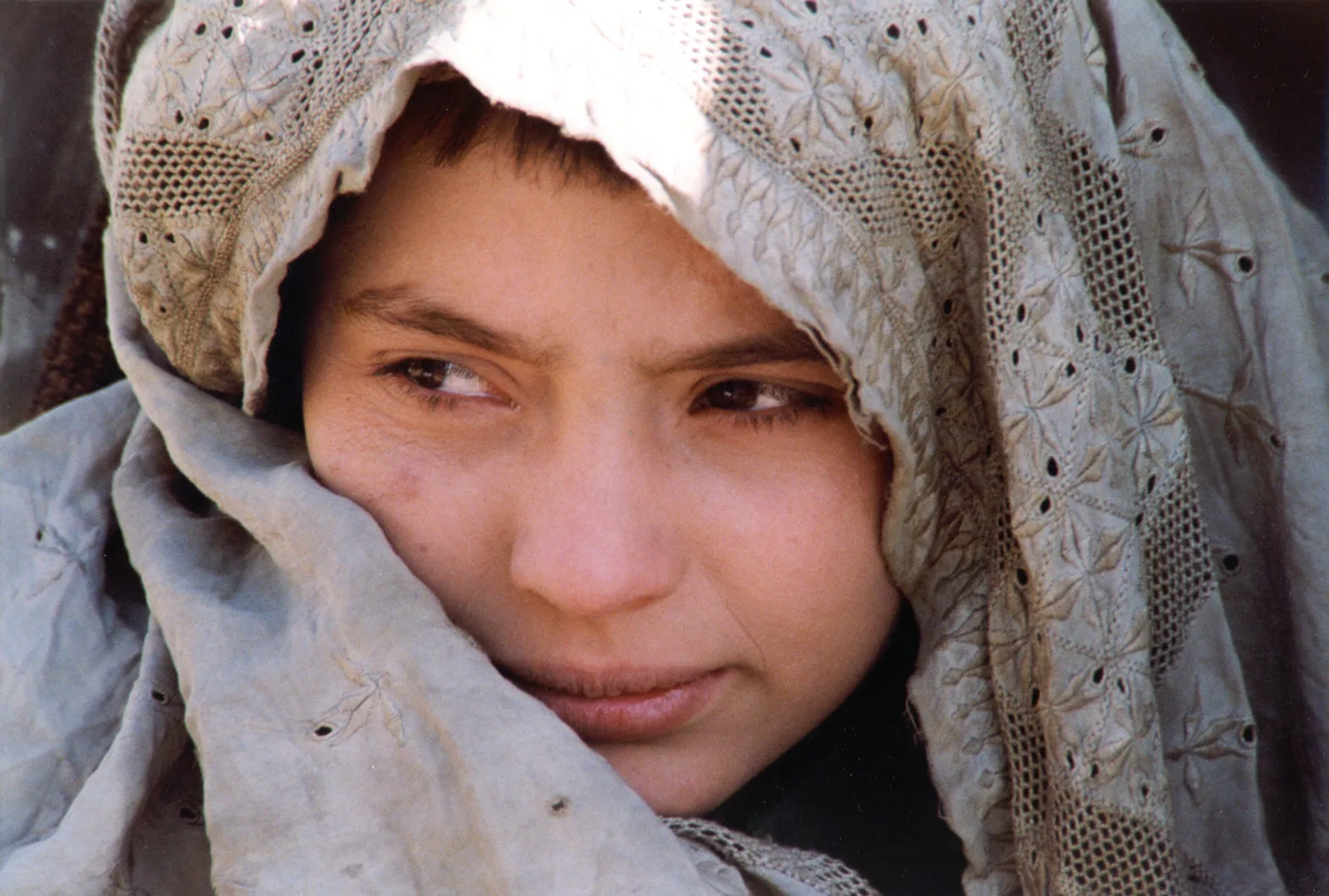Marina Golbahari in Osama (2003)