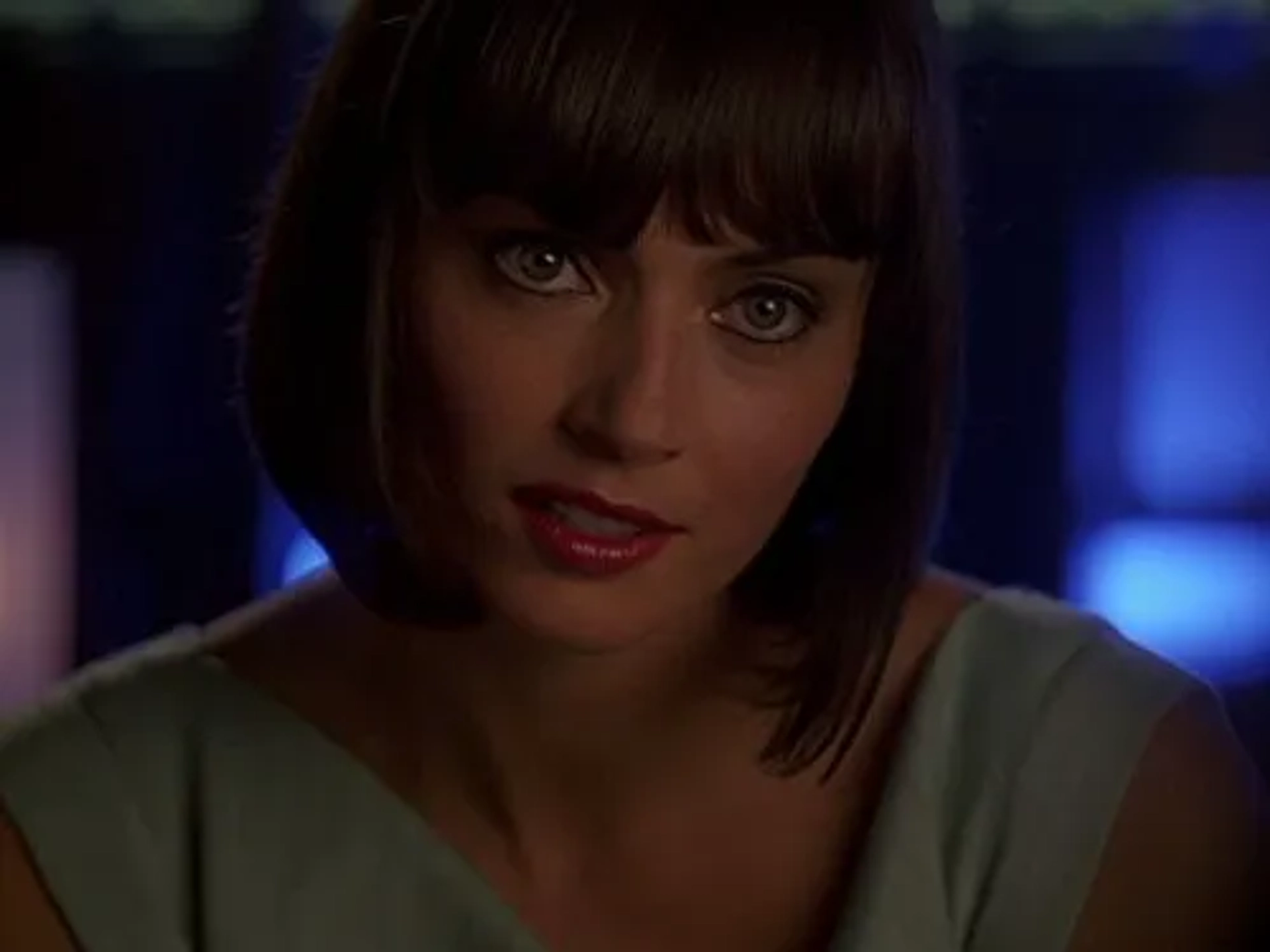 Wendy Glenn in Without a Trace (2002)