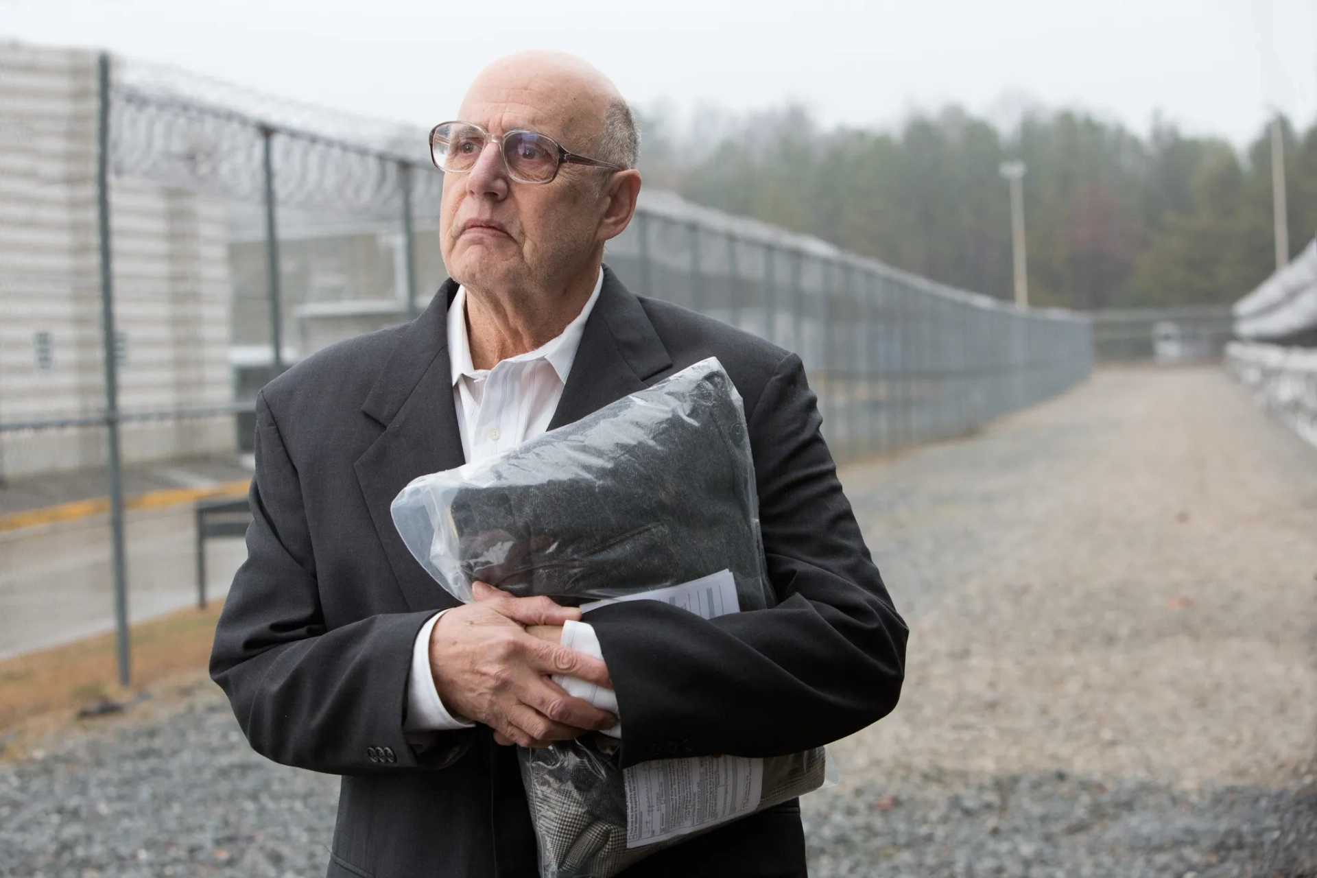 Jeffrey Tambor in The Accountant (2016)