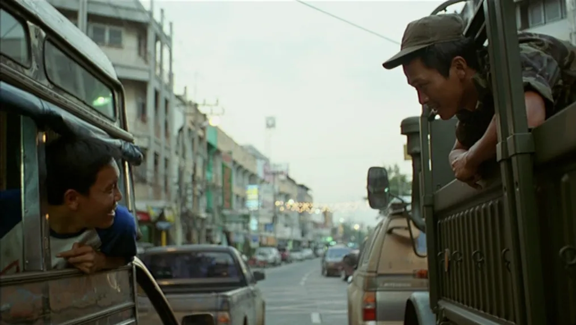 Sakda Kaewbuadee and Banlop Lomnoi in Tropical Malady (2004)