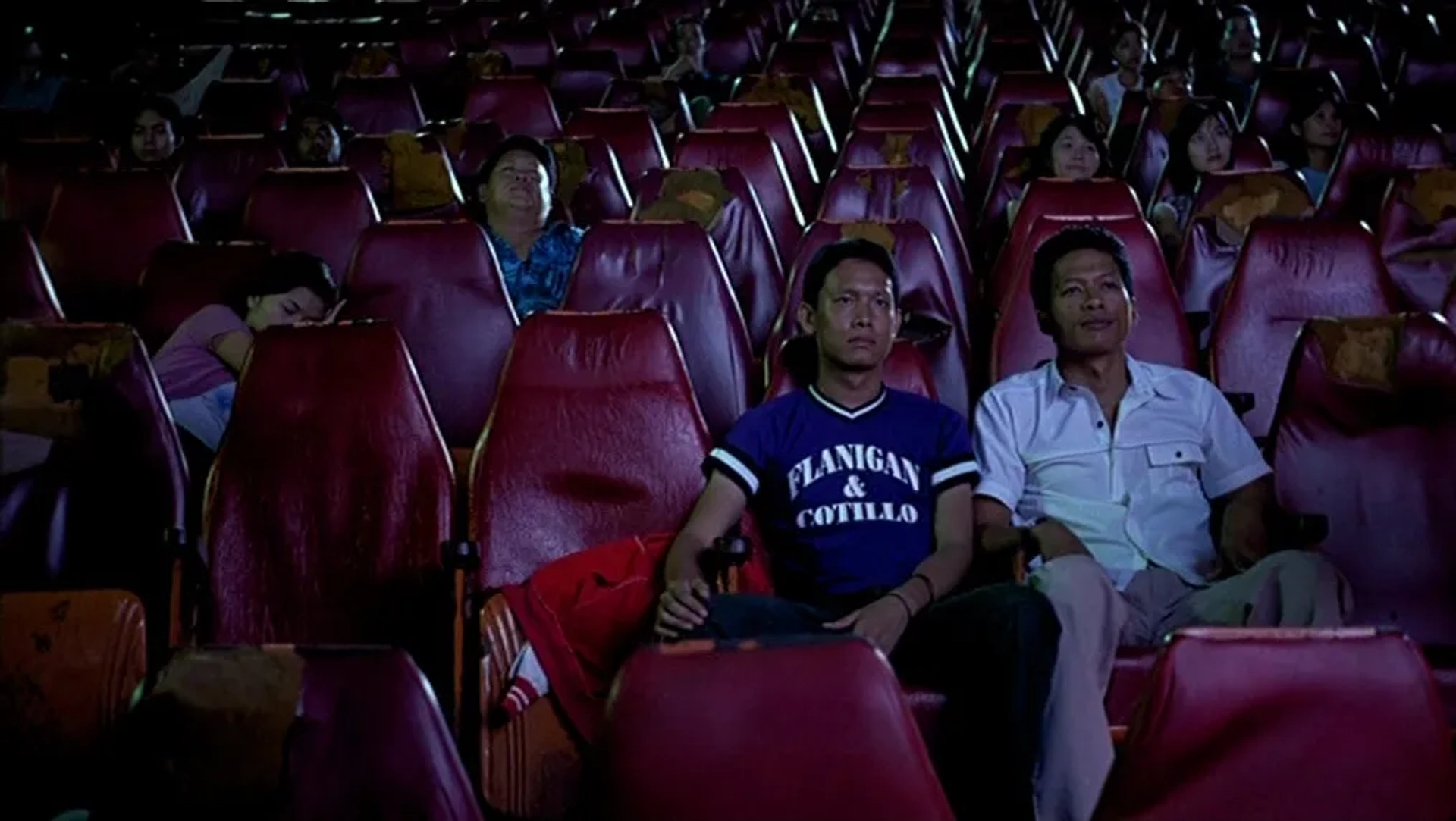 Sakda Kaewbuadee and Banlop Lomnoi in Tropical Malady (2004)