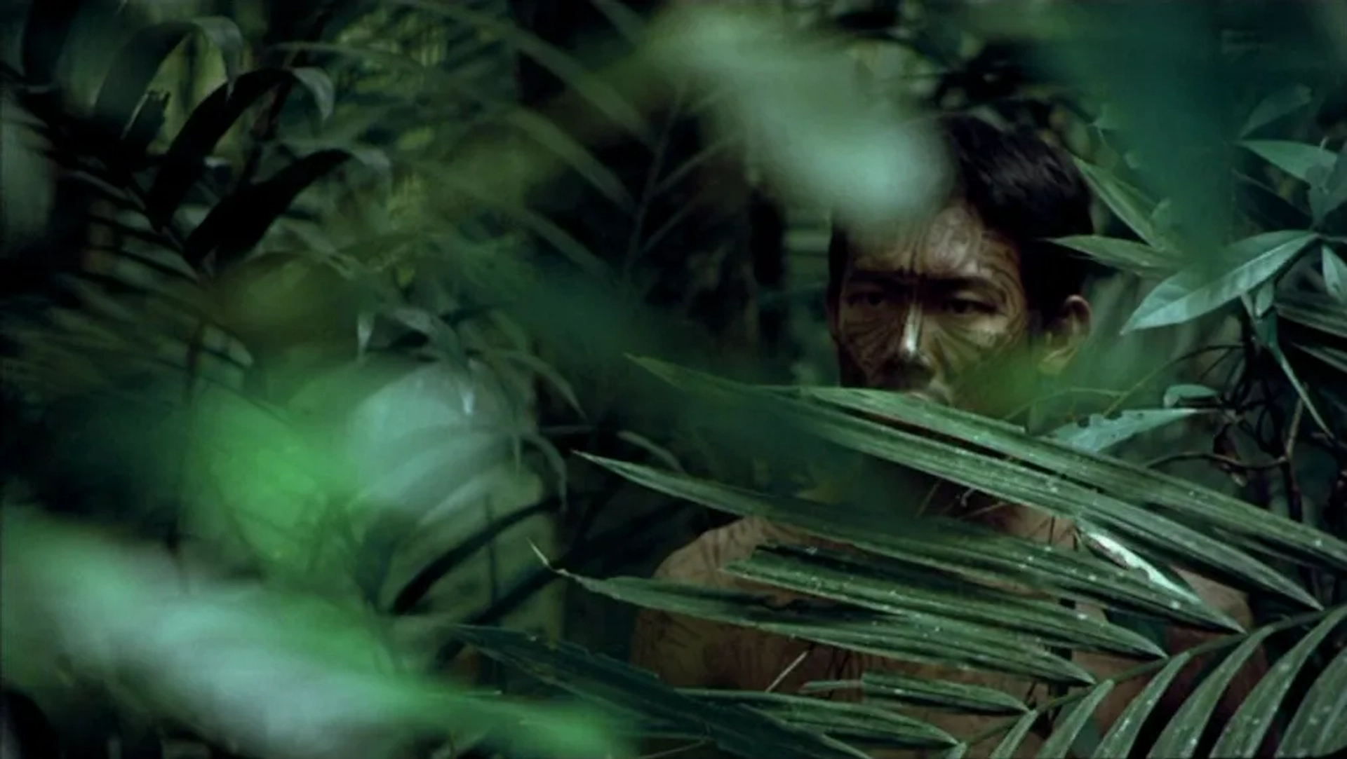Sakda Kaewbuadee in Tropical Malady (2004)