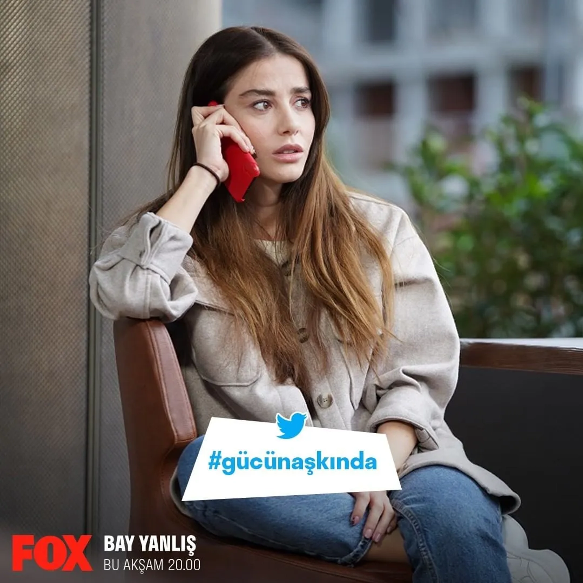Özge Gürel in Mr. Wrong (2020)