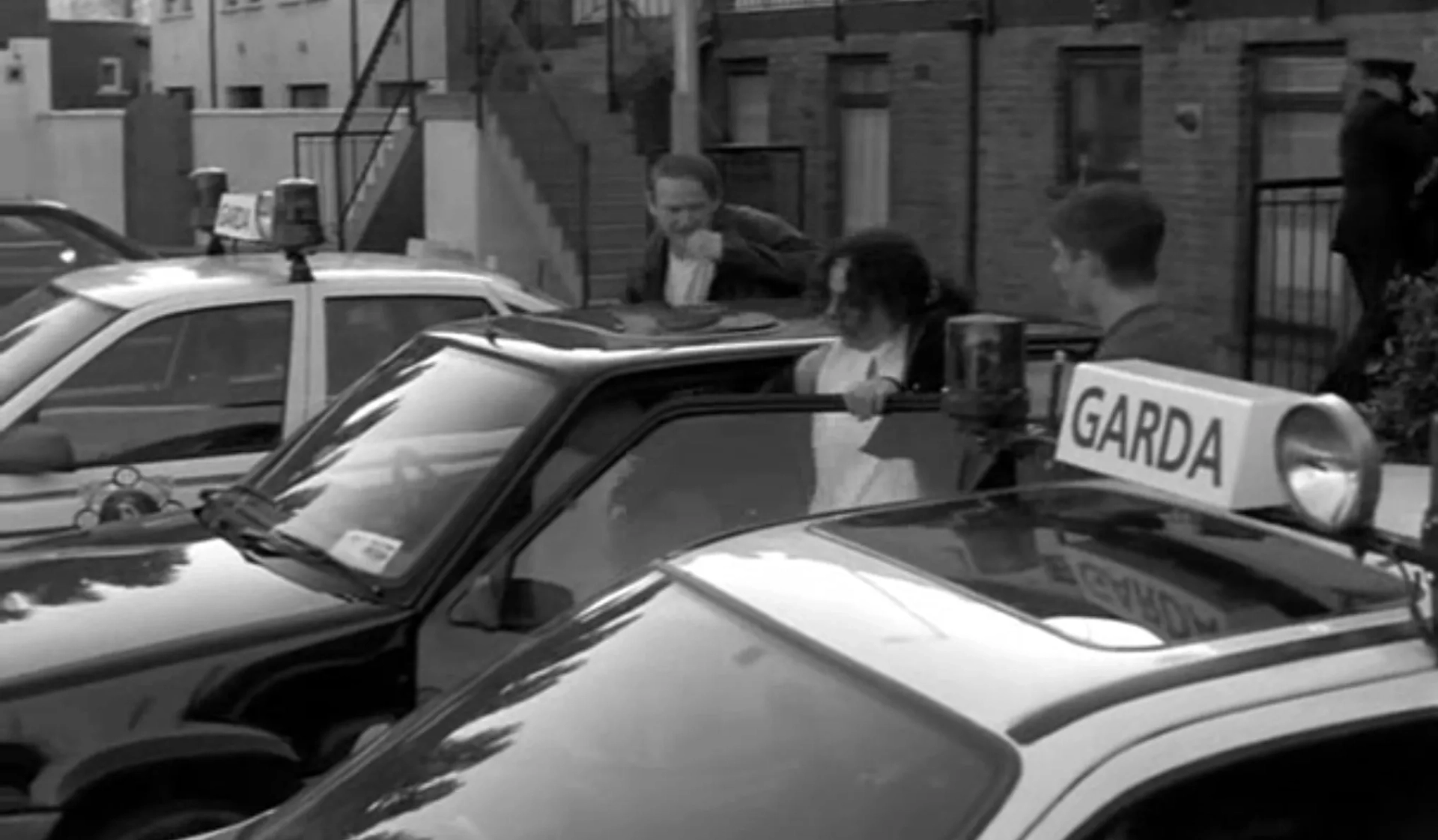 Angeline Ball, Brendan Gleeson, and Darren Healy in The General (1998)