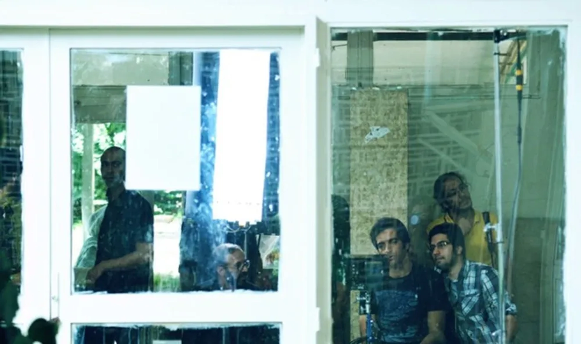 Manouchehr Hadi in Life Is Elsewhere (2014)