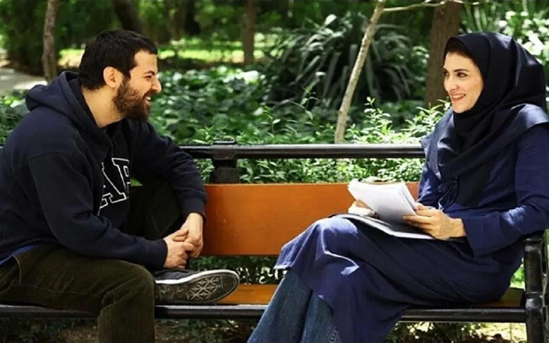 Vishka Asayesh and Houman Seyyedi in In the Specified Time (2015)