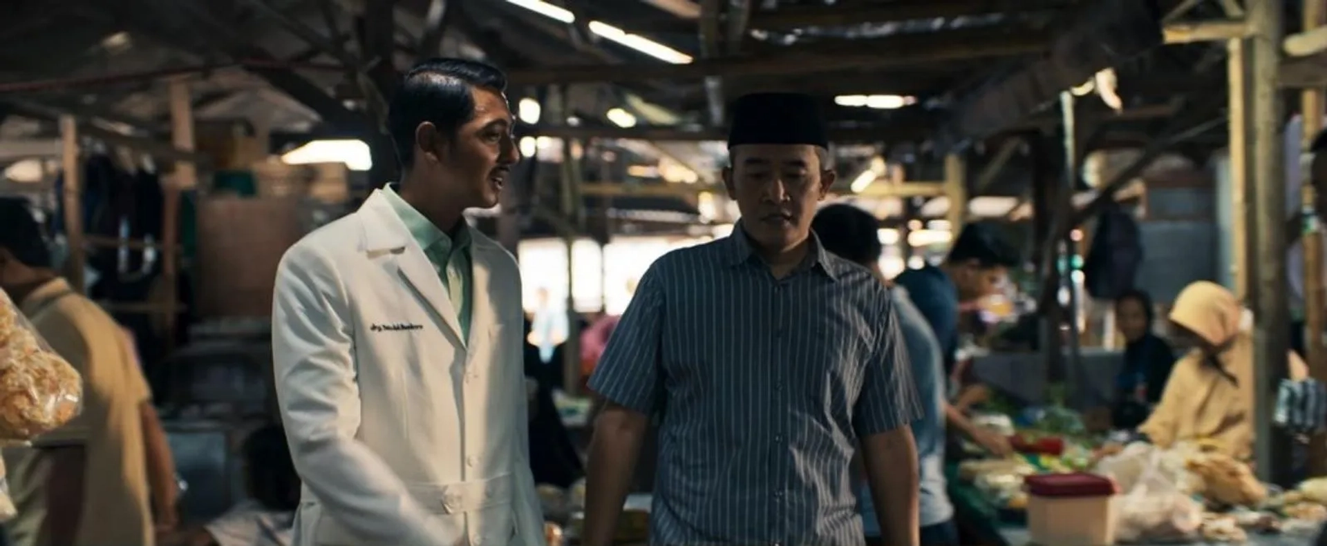 Arya Saloka in Lembayung (2024)