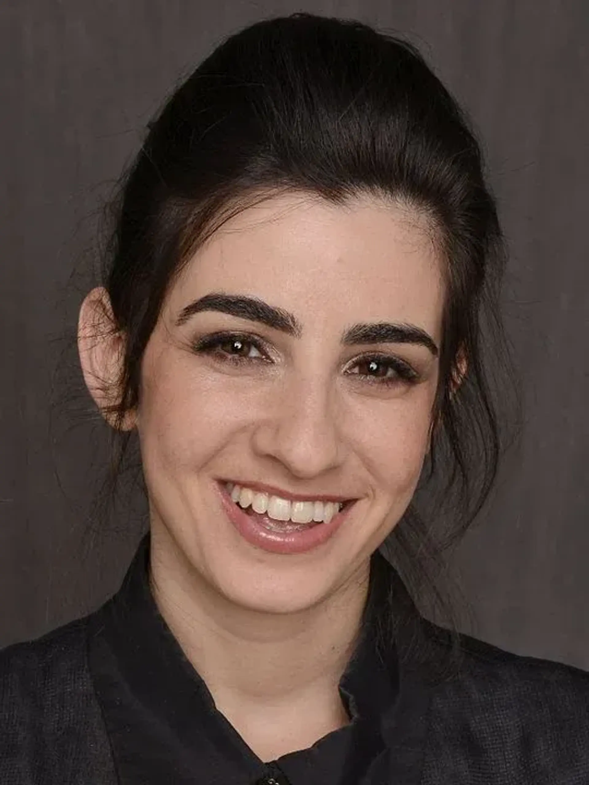دانا یوگی