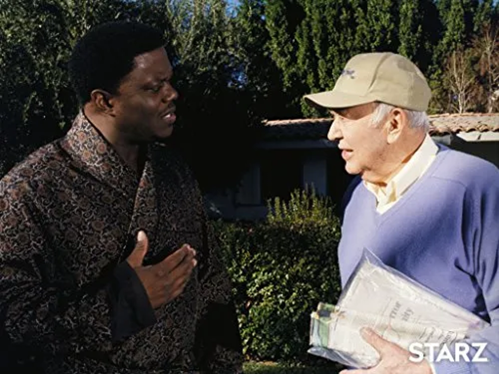 Bernie Mac and Carl Reiner in The Bernie Mac Show (2001)
