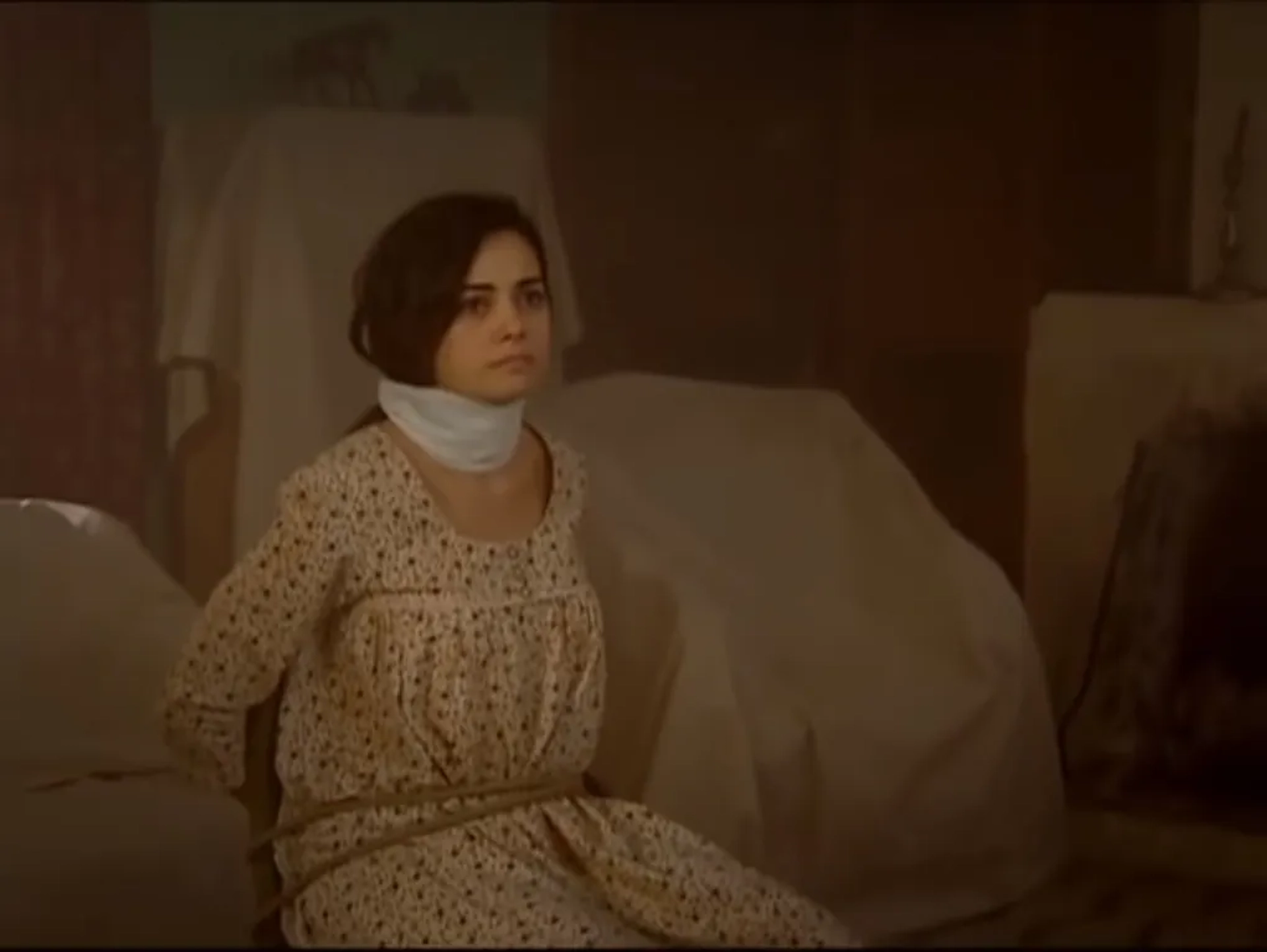 Özgü Namal in Hanimin Çiftligi (2009)