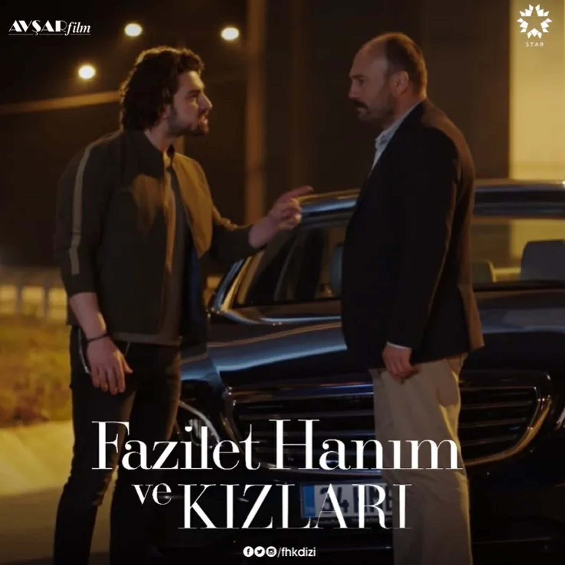 Mahir Günsiray and Alp Navruz in Mrs. Fazilet and Her Daughters (2017)