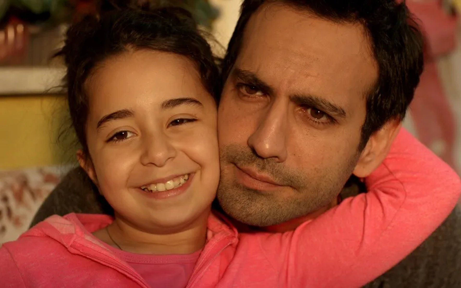Bugra Gülsoy and Beren Gökyildiz in Episode #1.32 (2019)
