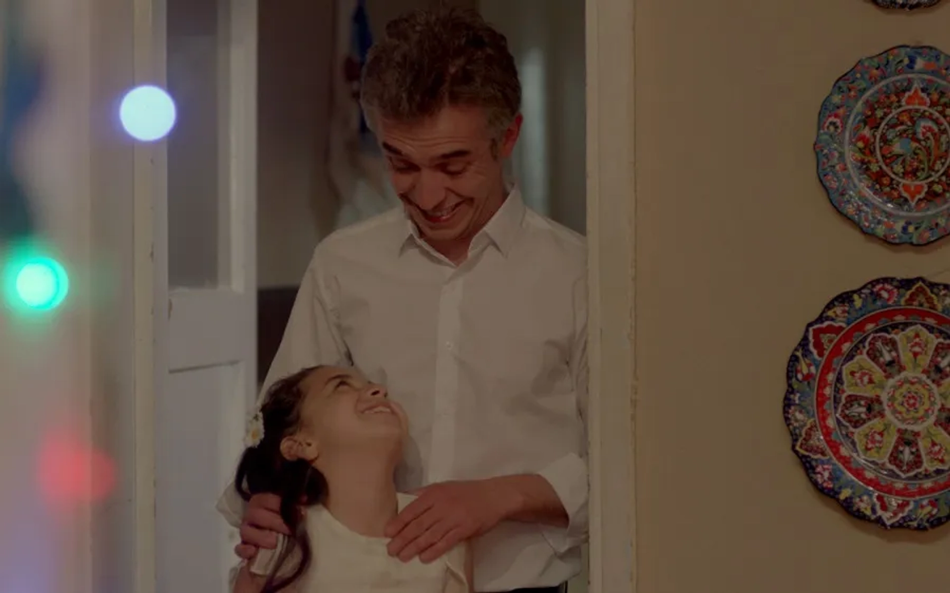 Tugay Mercan and Beren Gökyildiz in Episode #1.32 (2019)