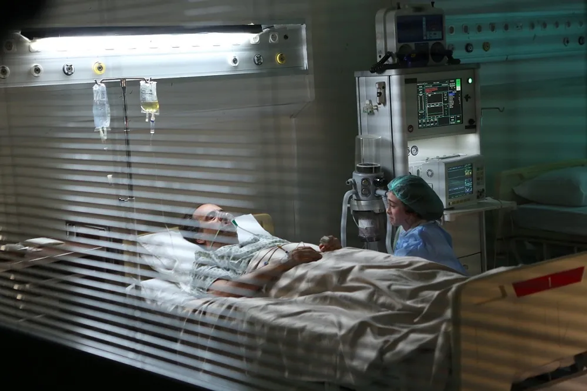 Timuçin Esen and Ezgi Gör in Episode #1.27 (2019)