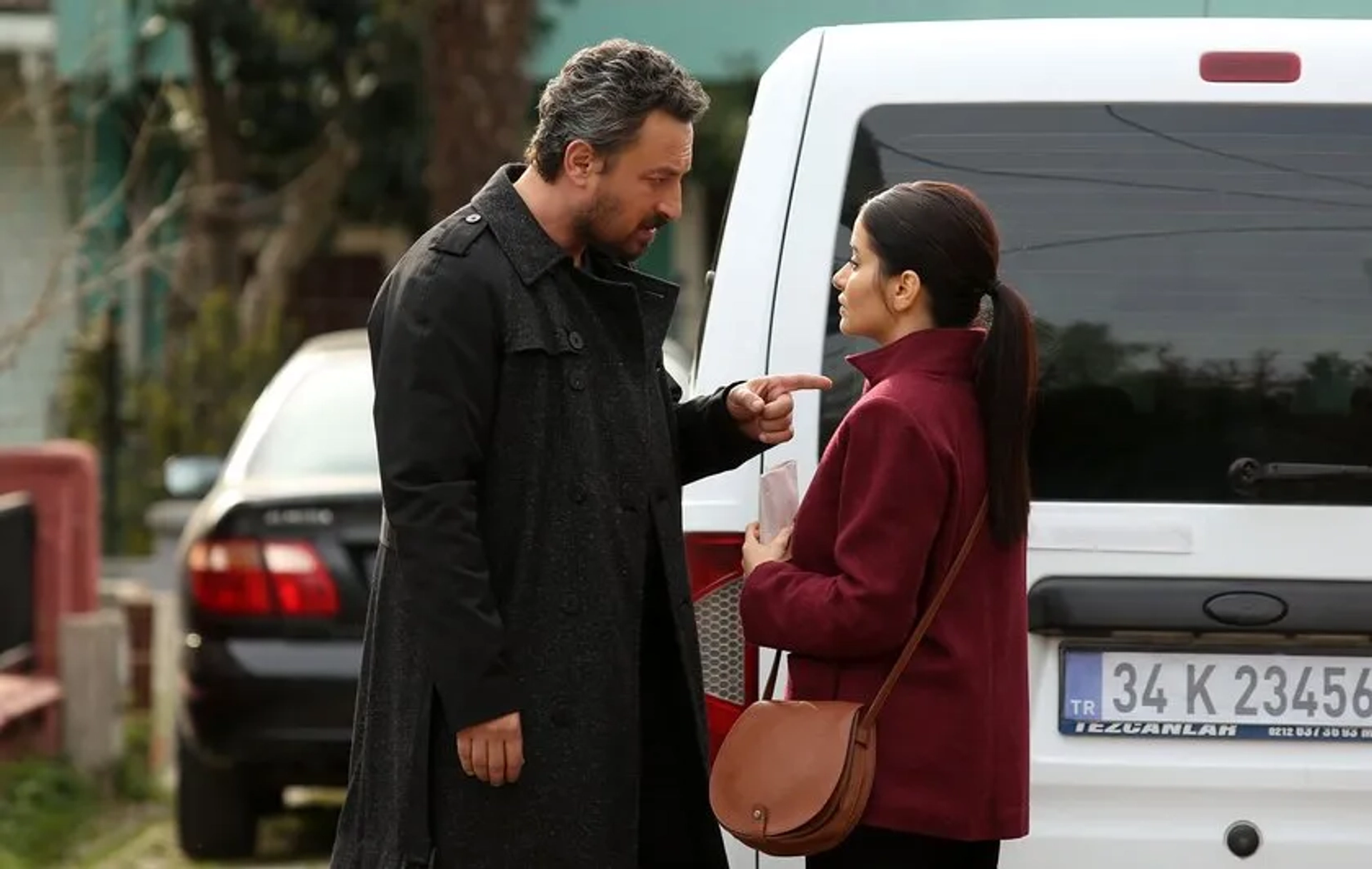Serpil Ada Çetin and Onur Saylak in 16.Bölüm (2019)