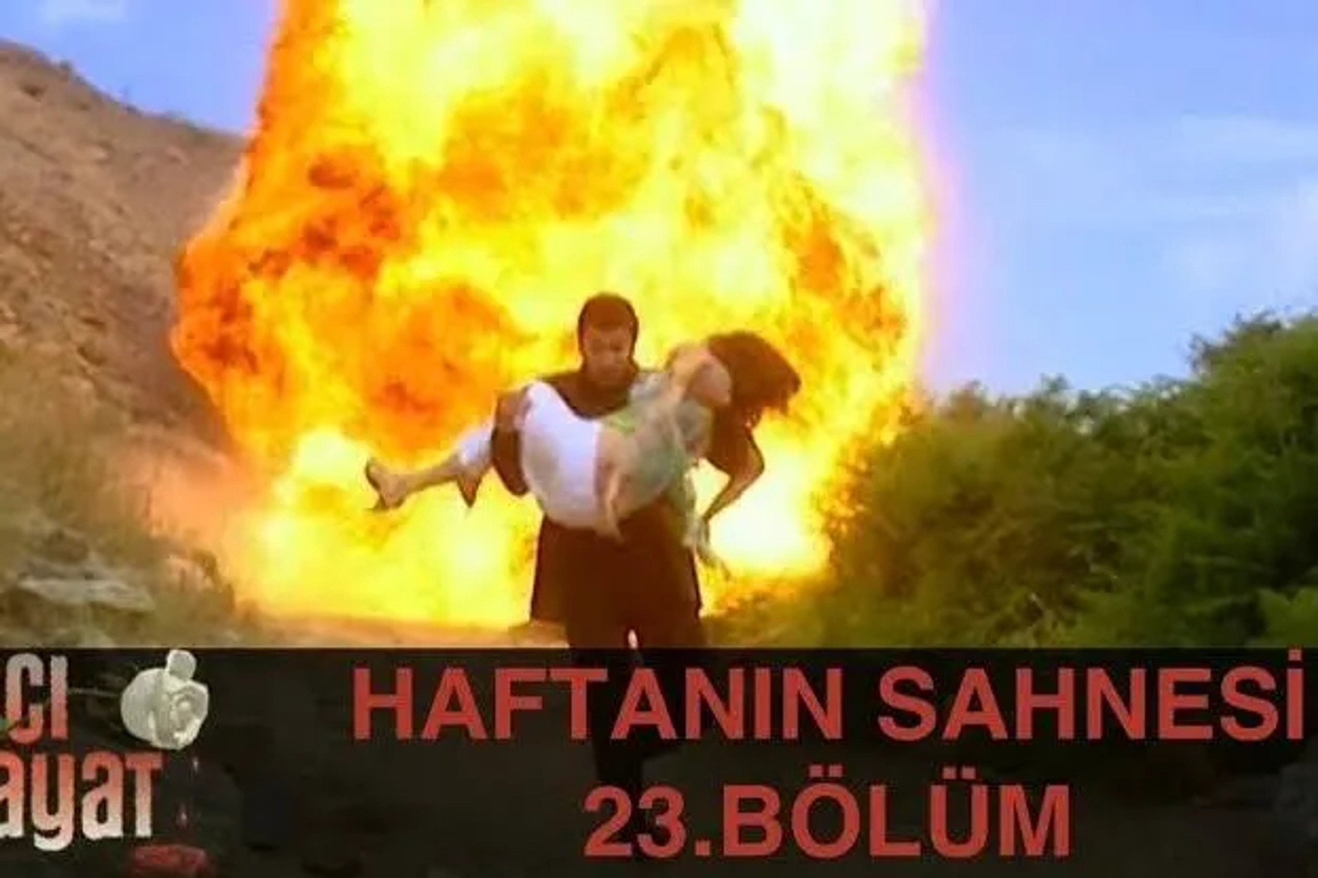 Kenan Imirzalioglu and Selin Demiratar in Aci Hayat (2005)