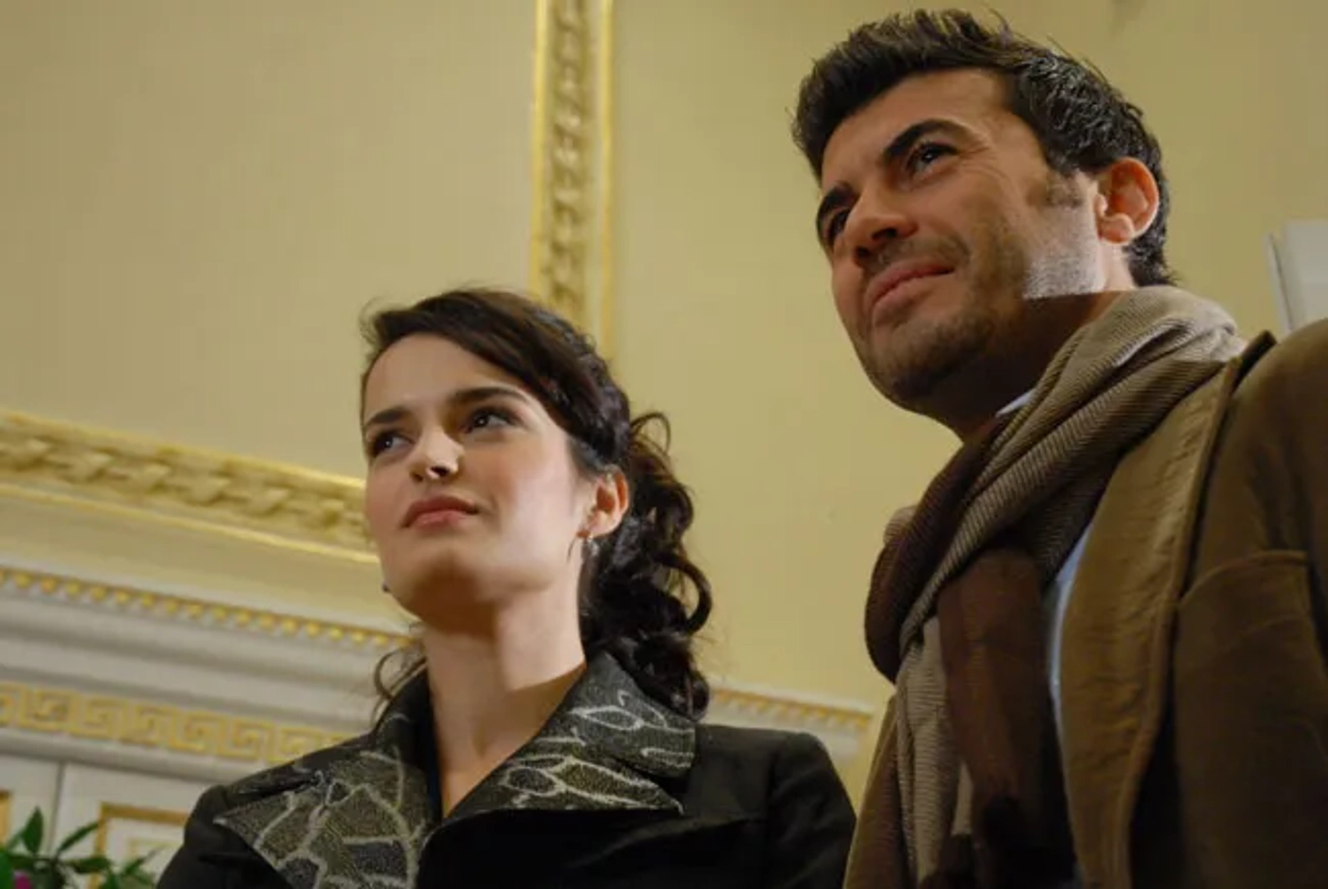 Selin Demiratar and Oguz Galeli in Aci Hayat (2005)