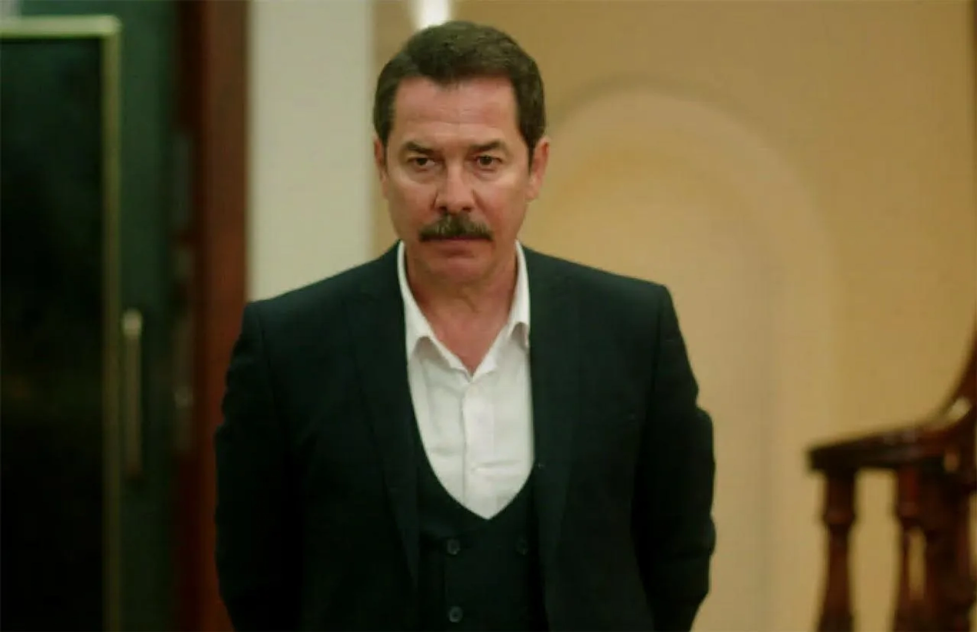 Fikret Kuskan in Episode #2.28 (2020)