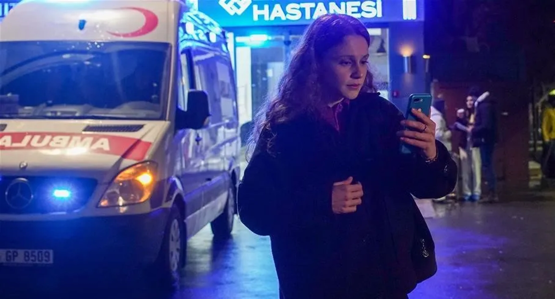 Ahsen Eroglu in Call My Manager (2020)