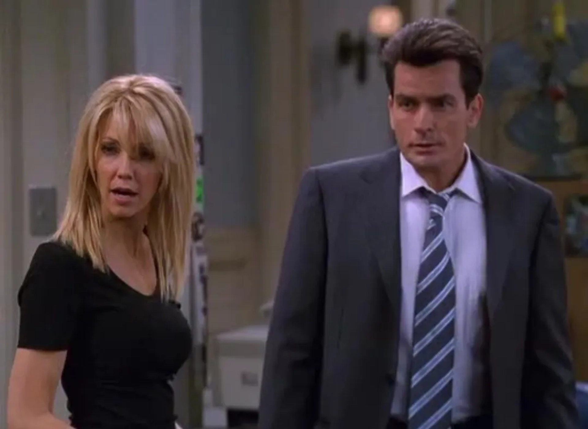 Heather Locklear and Charlie Sheen in Spin City (1996)