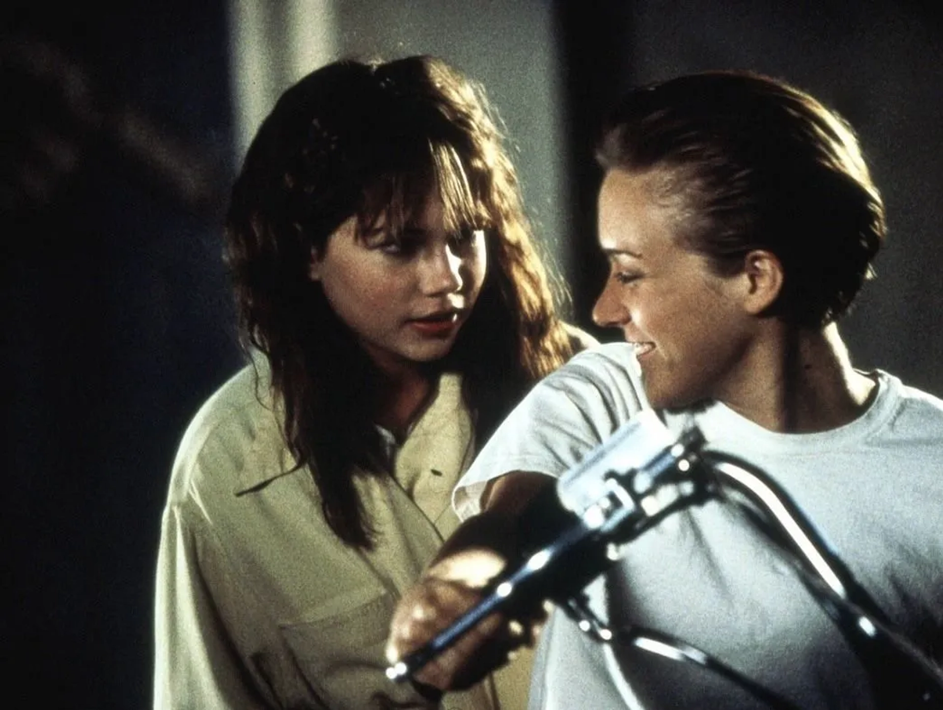 Chloë Sevigny and Michelle Williams in If These Walls Could Talk 2 (2000)
