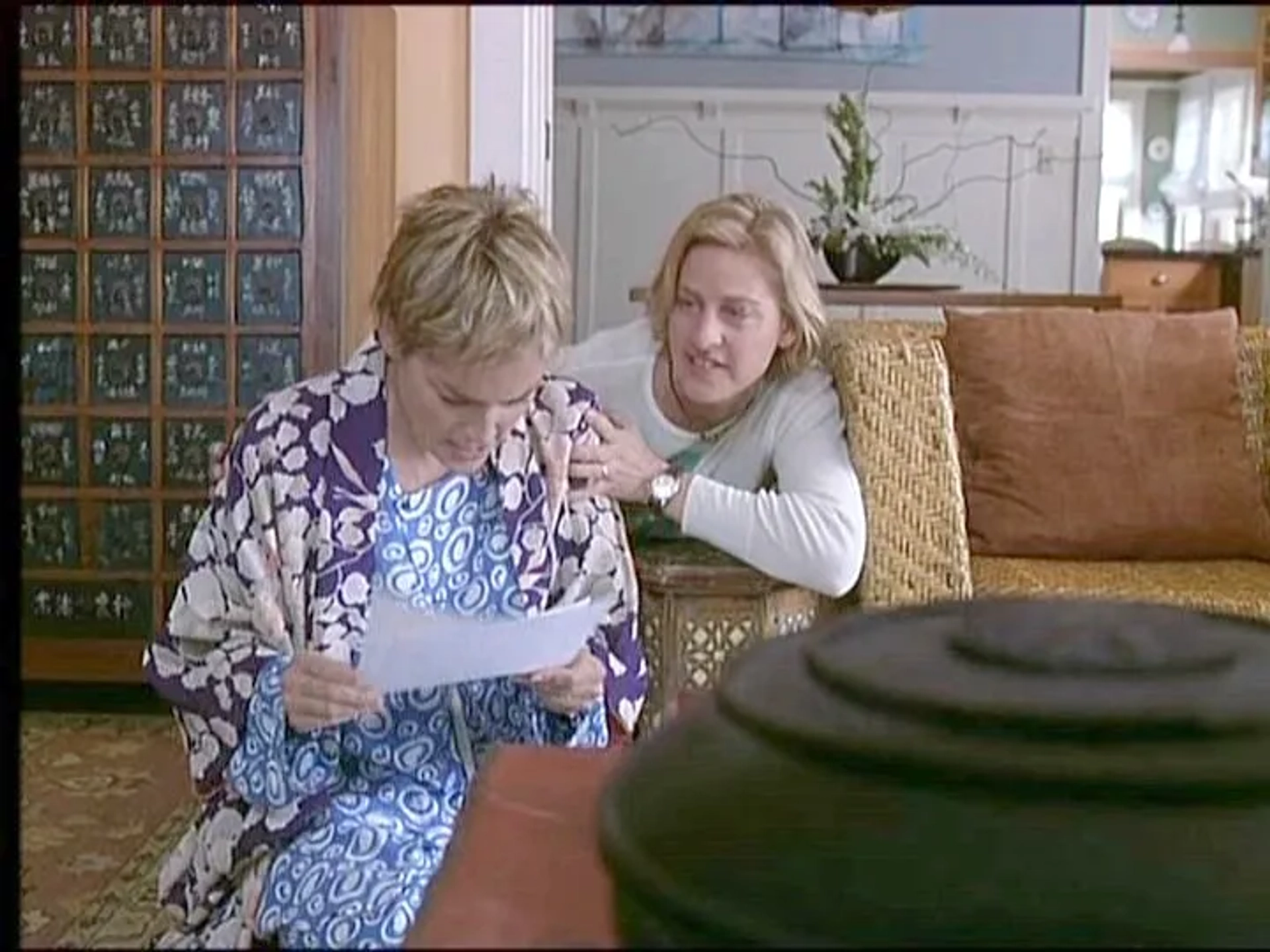 Sharon Stone and Ellen DeGeneres in If These Walls Could Talk 2 (2000)