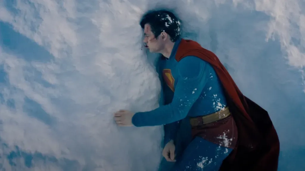 جیمز گان دلیل بازگشت شورت قرمز سوپرمن جدید را فاش کرد