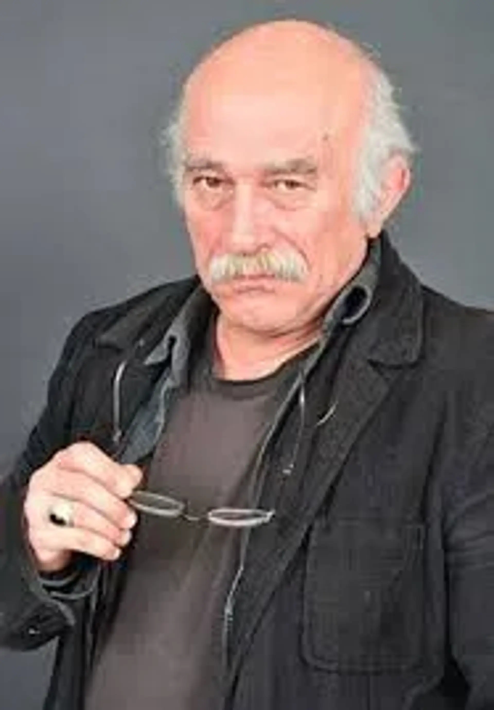 خلیل کومووا