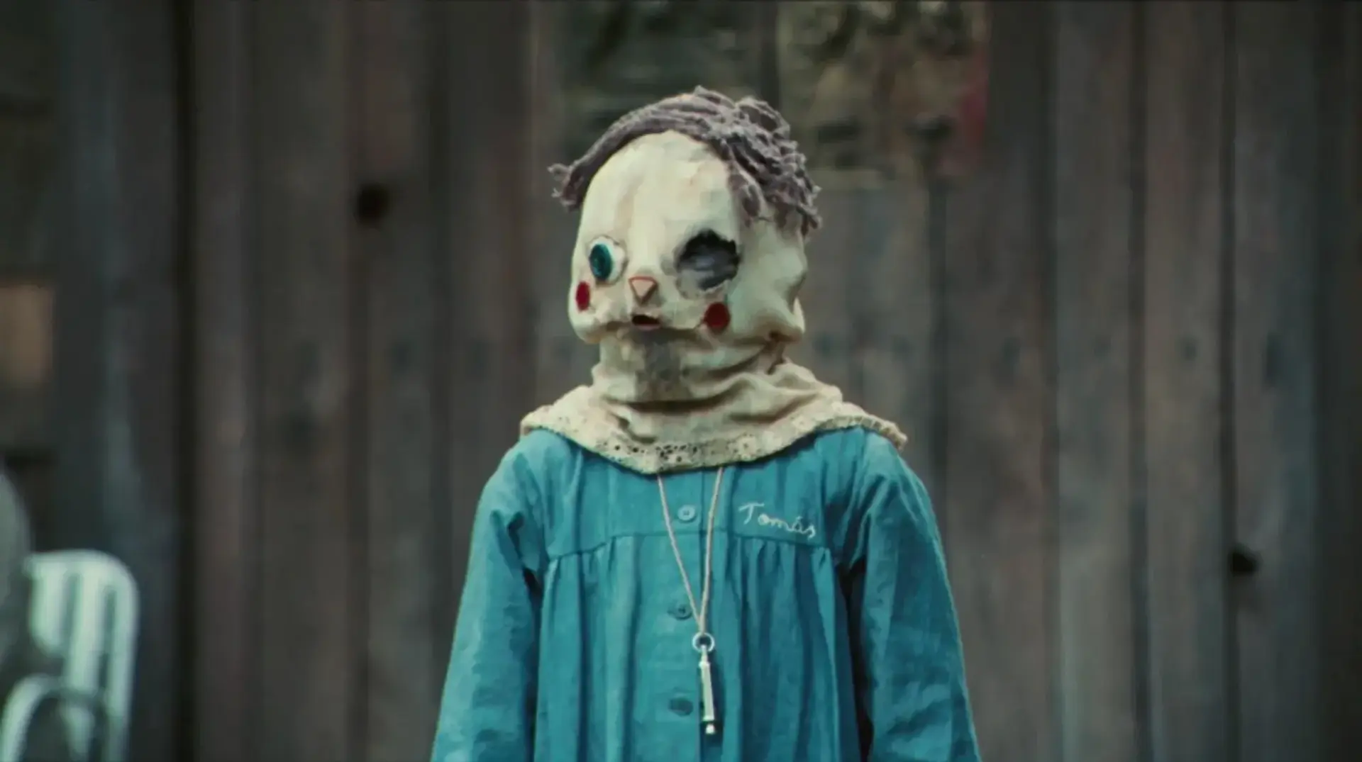 فیلم یتیم خانه (The Orphanage 2007)