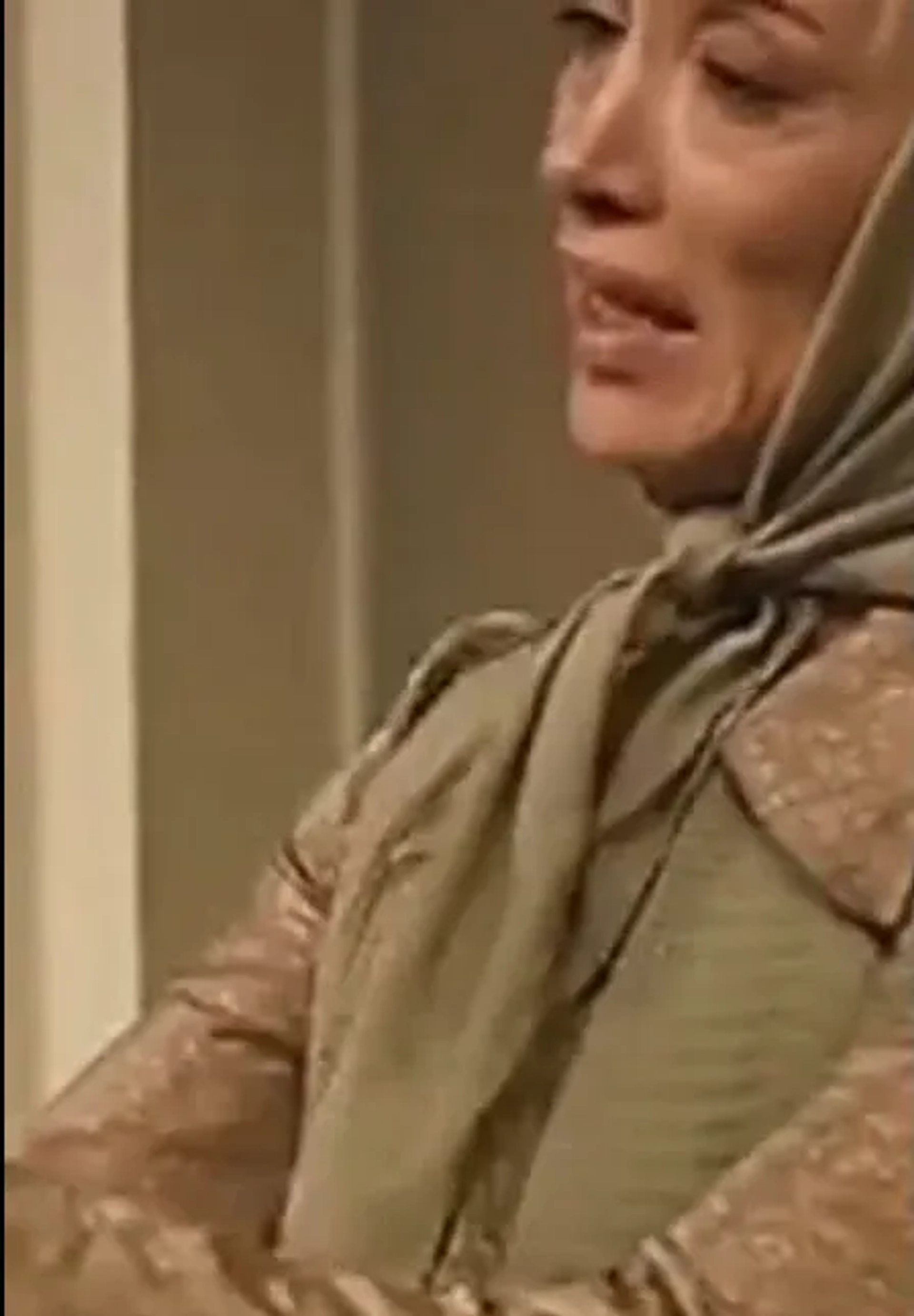 مهسا حجازی خانه پدری را ترک می کند در فیلم تاسیان 