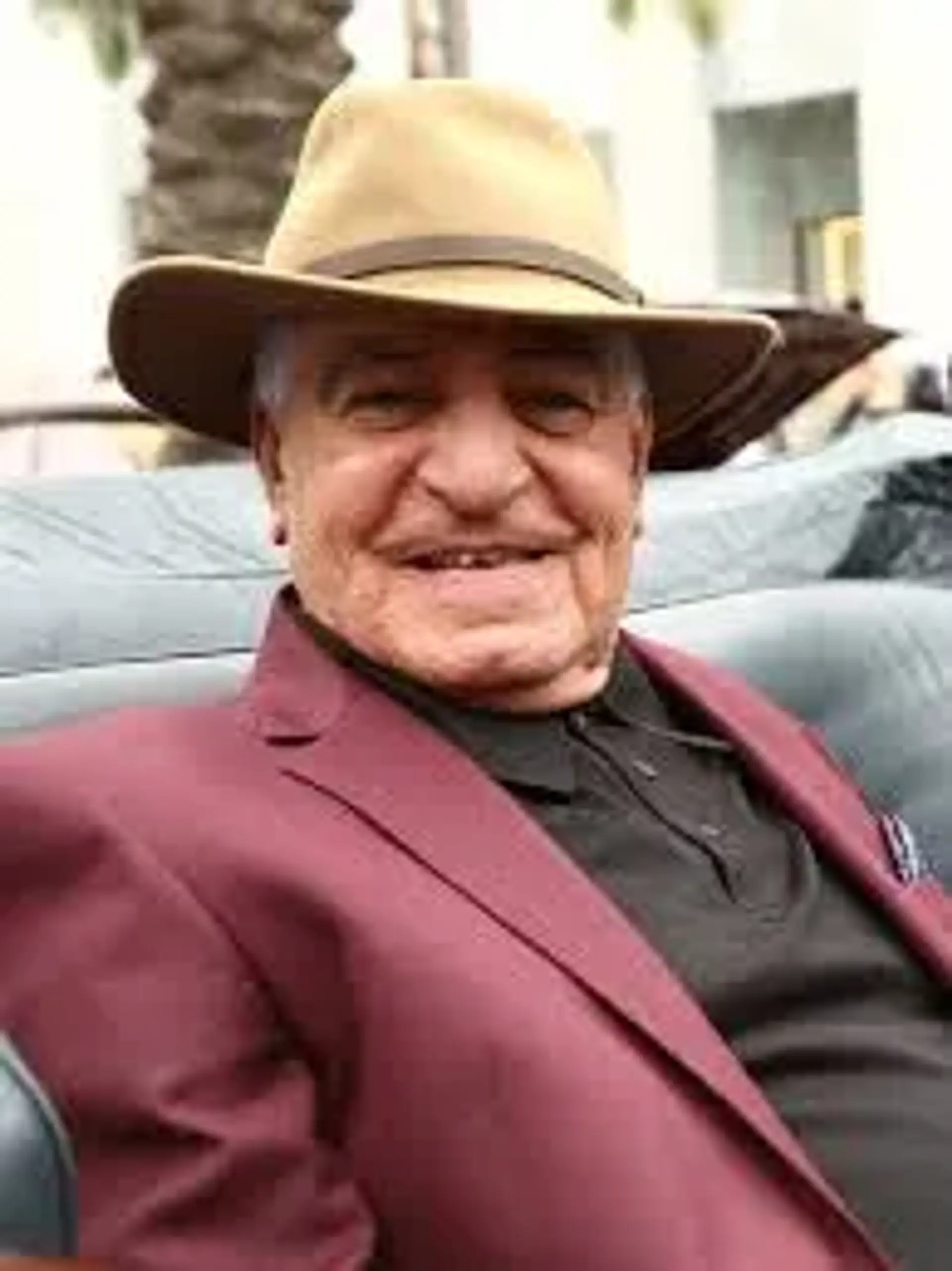 زهی  حواس