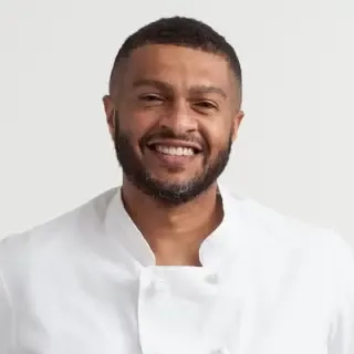 لاومن  جانسون