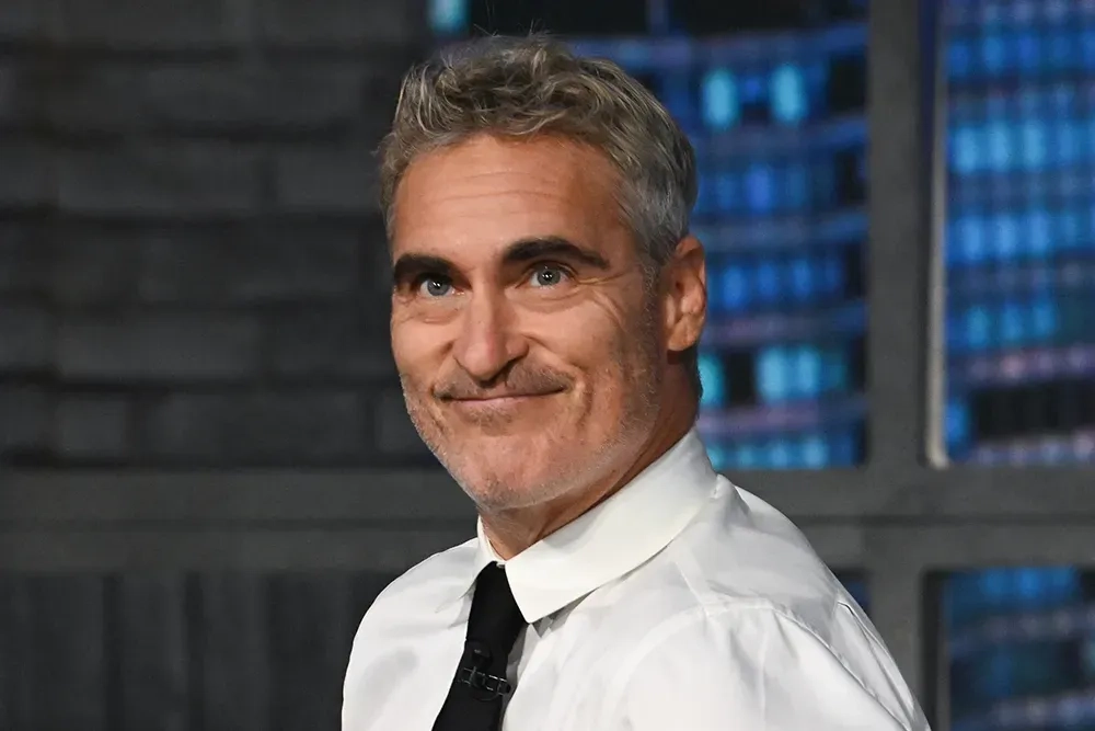 عذرخواهی دوباره واکین فینیکس برای مصاحبه معروف