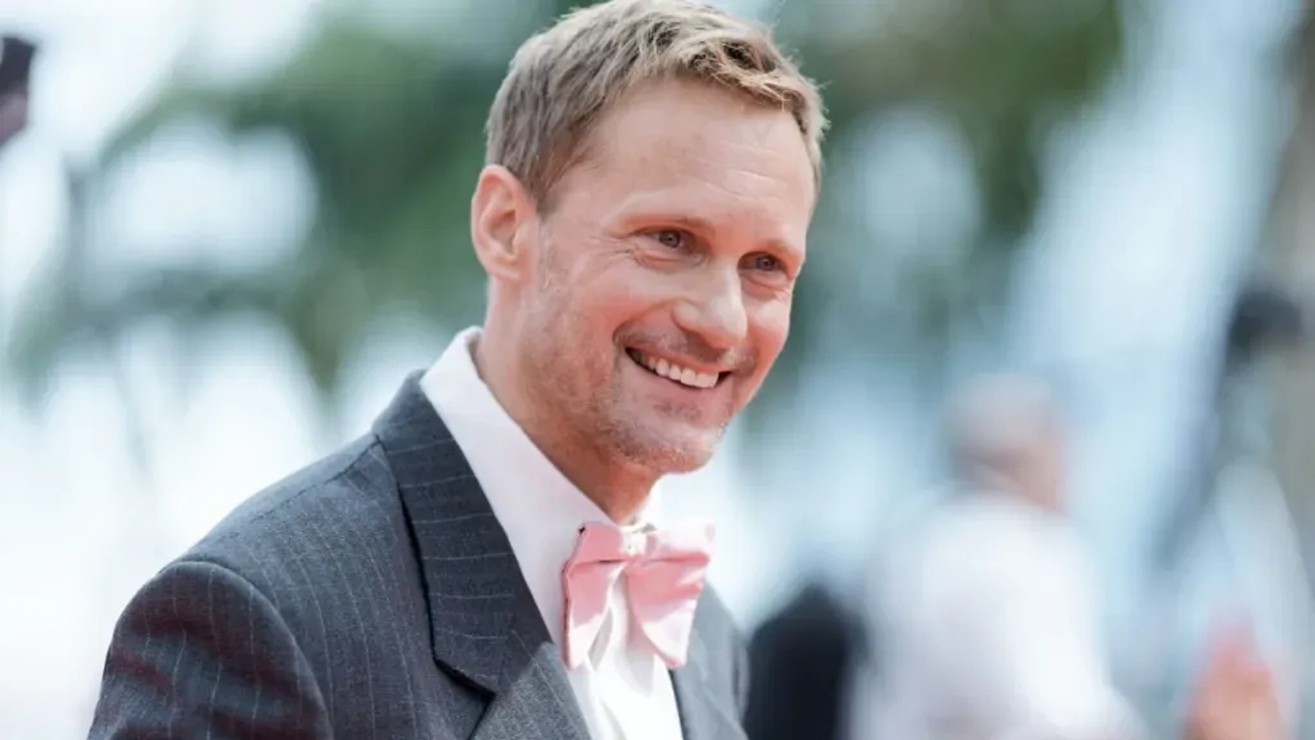 دلیل کناره‌گیری الکساندر اسکارشگرد از بازیگری