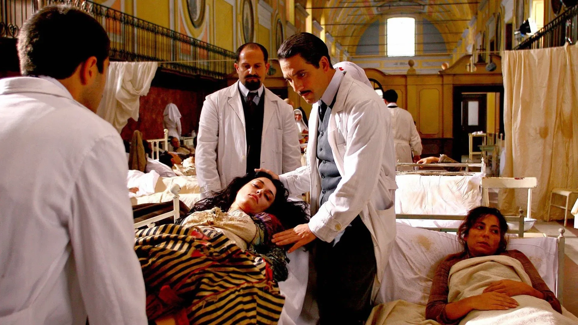 فیلم سنت جوزپه مسکاتی: پزشک فقرا (St. Giuseppe Moscati: Doctor to the Poor 2007)