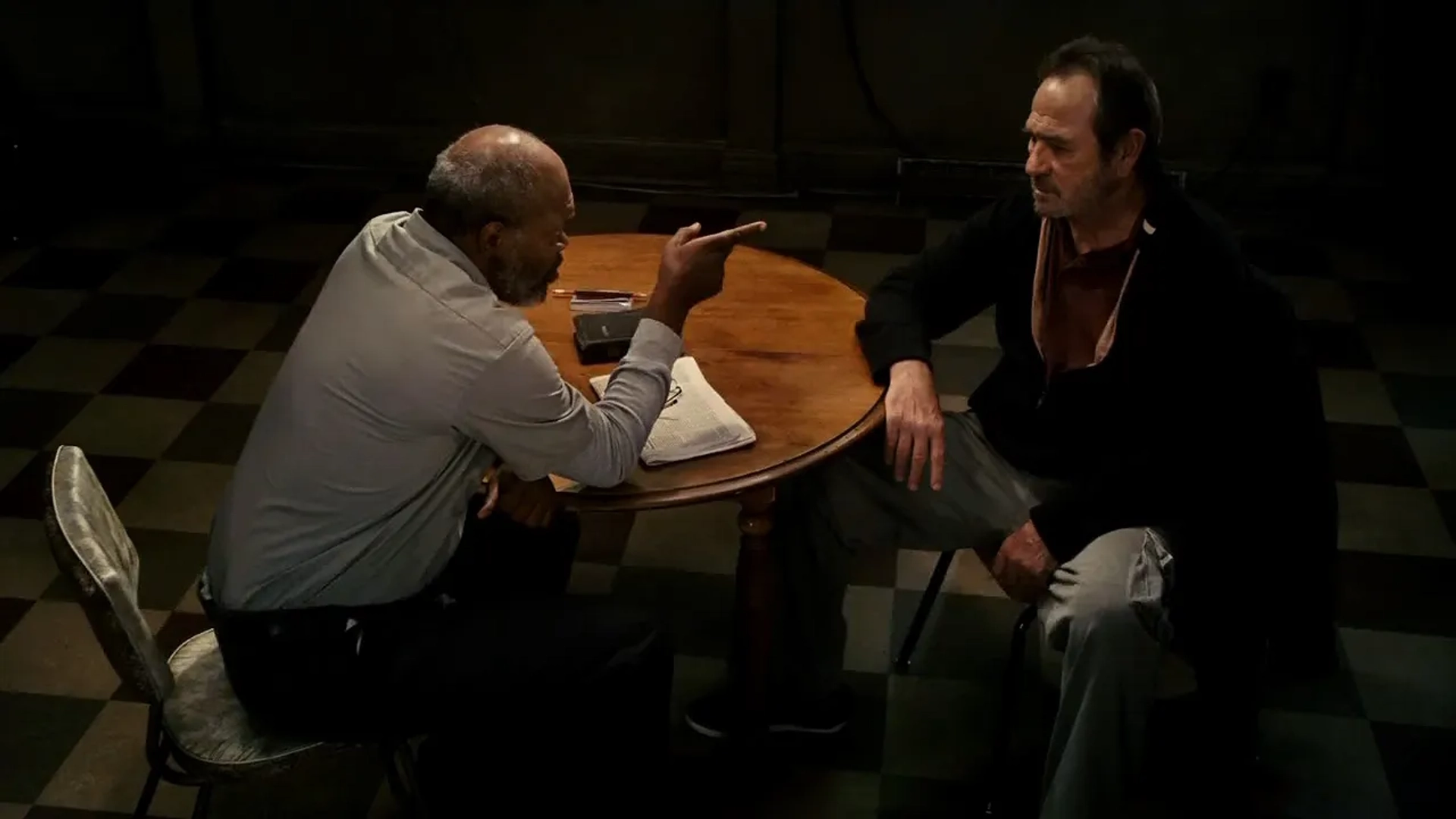 Samuel L. Jackson and Tommy Lee Jones in The Sunset Limited (2011)