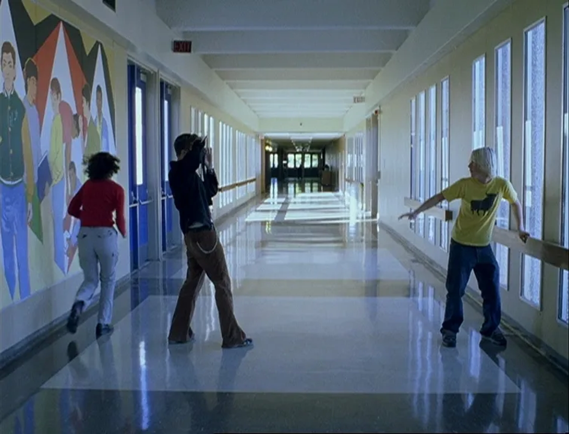 Elias McConnell, Kristen Hicks, and John Robinson in Elephant (2003)
