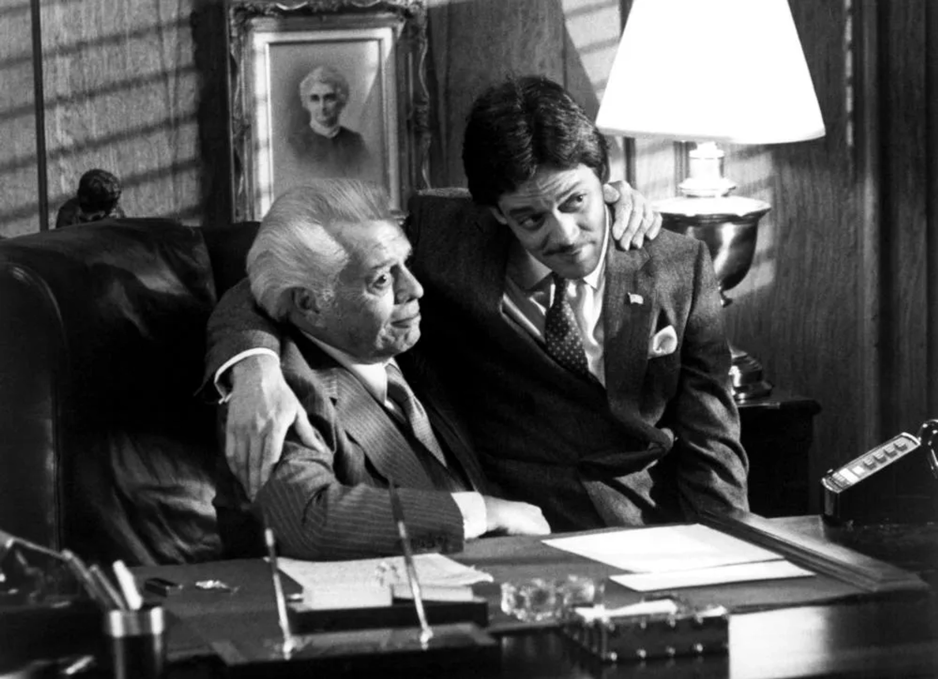 Raul Julia and Desi Arnaz in The Escape Artist (1982)