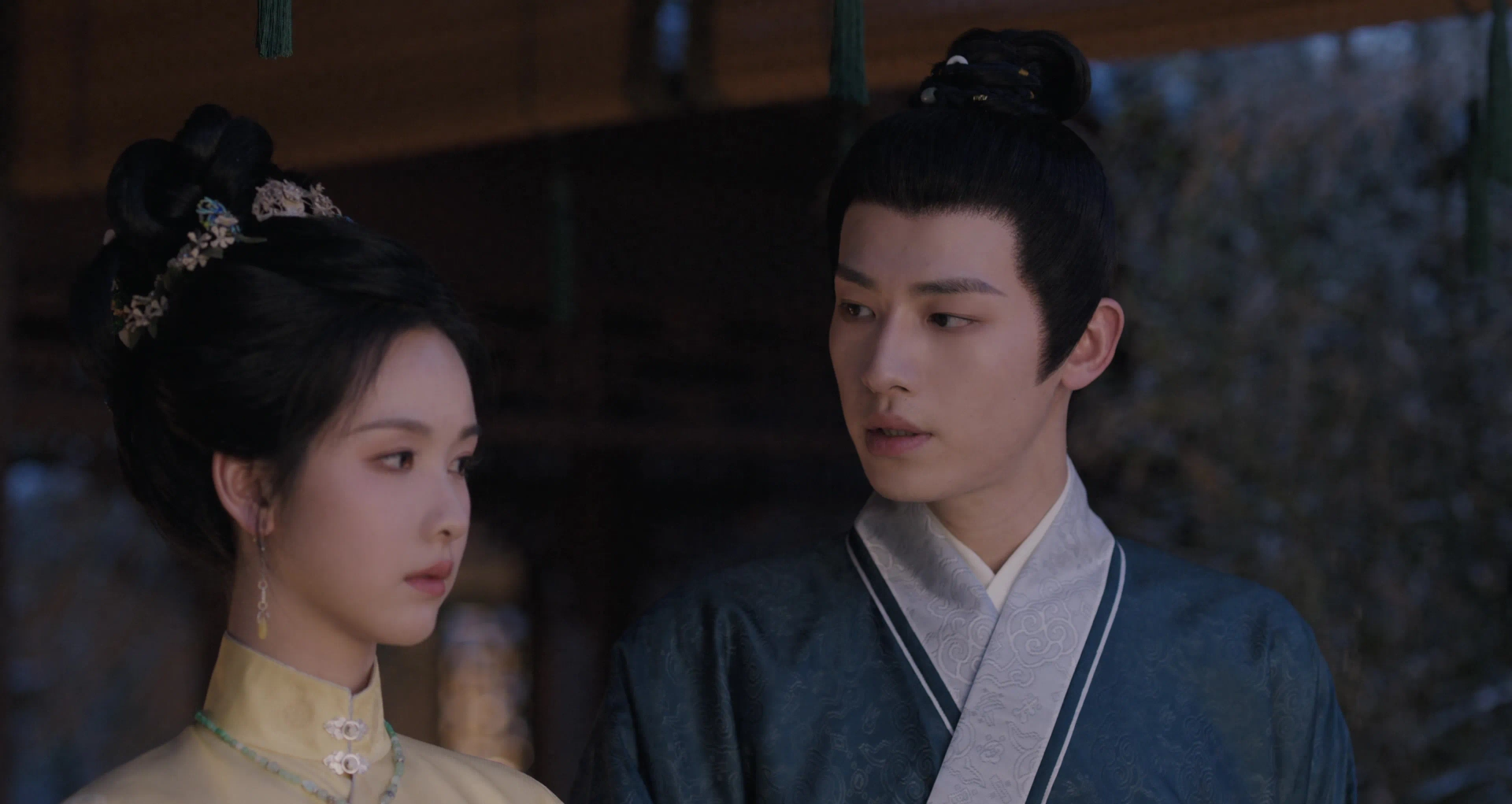Yunlai Xin and Duling Chen in The Glory (2025)