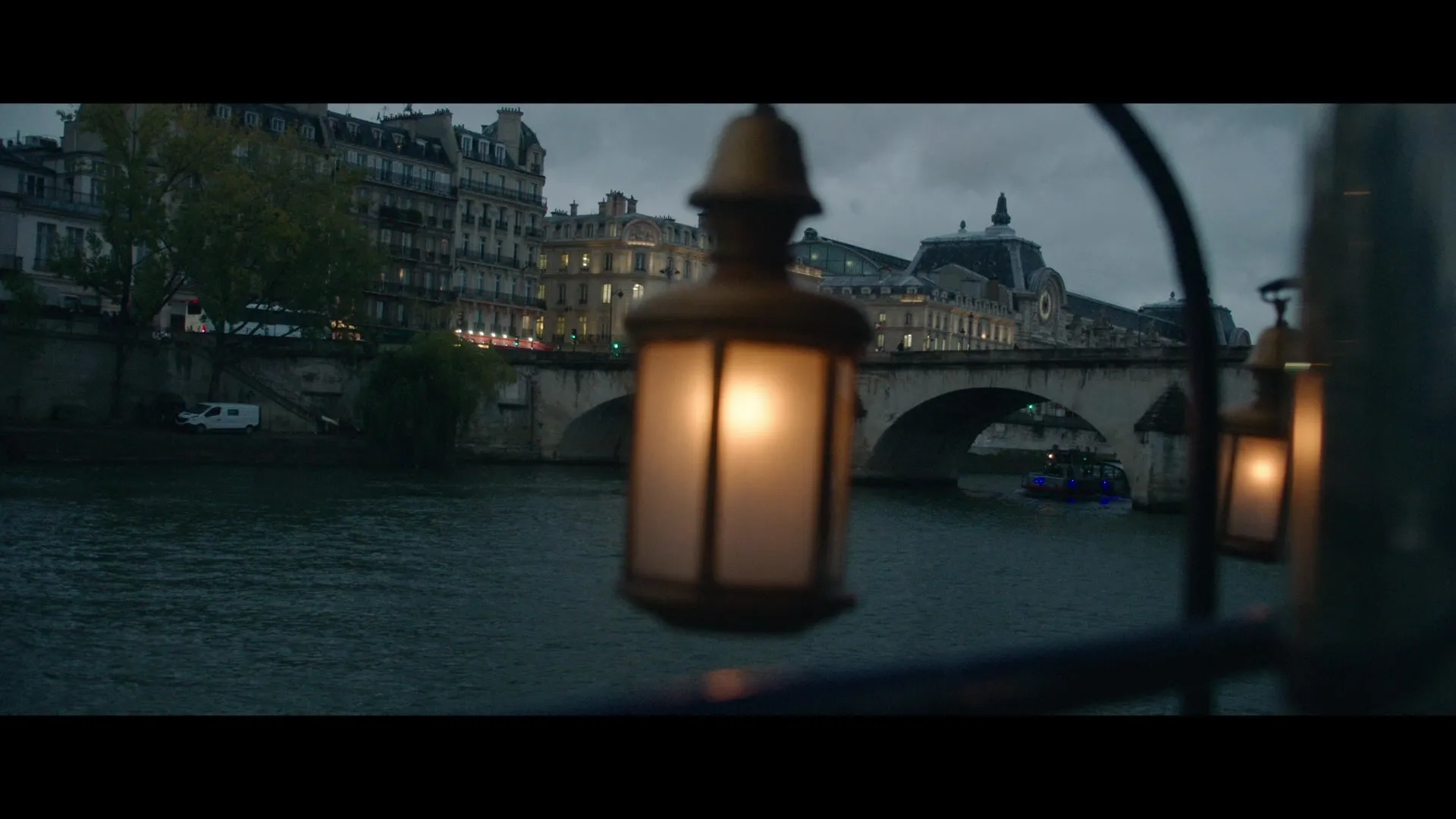 Mermaid in Paris (2020)