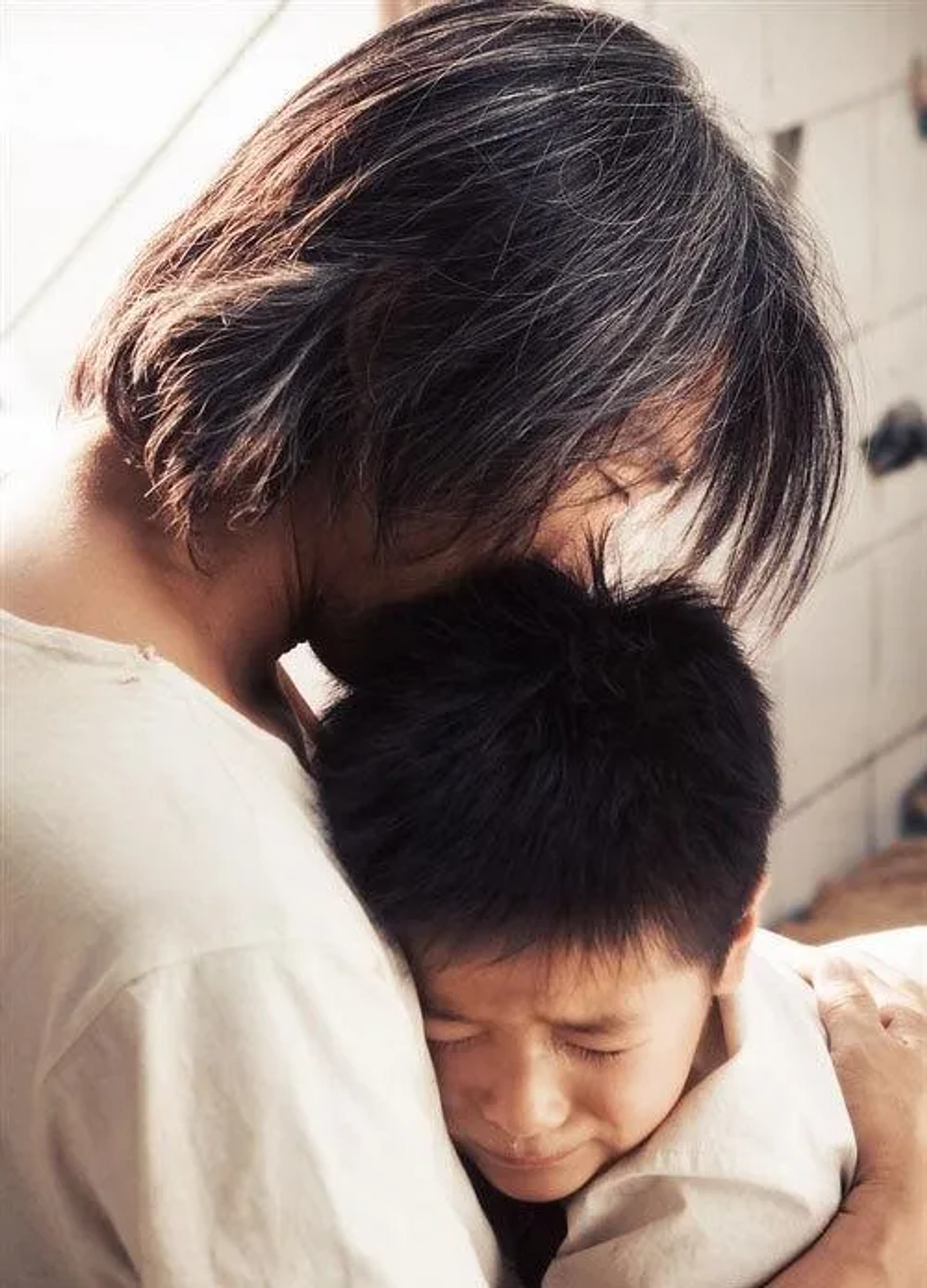 Stephen Chow and Jiao Xu in CJ7 (2008)