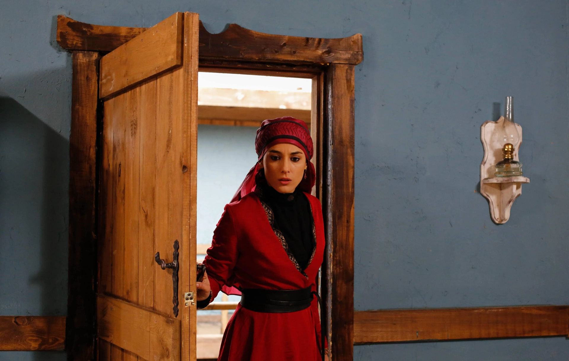 Cansu Tosun in Mehmetçik: Kut'ül Amare (2018)