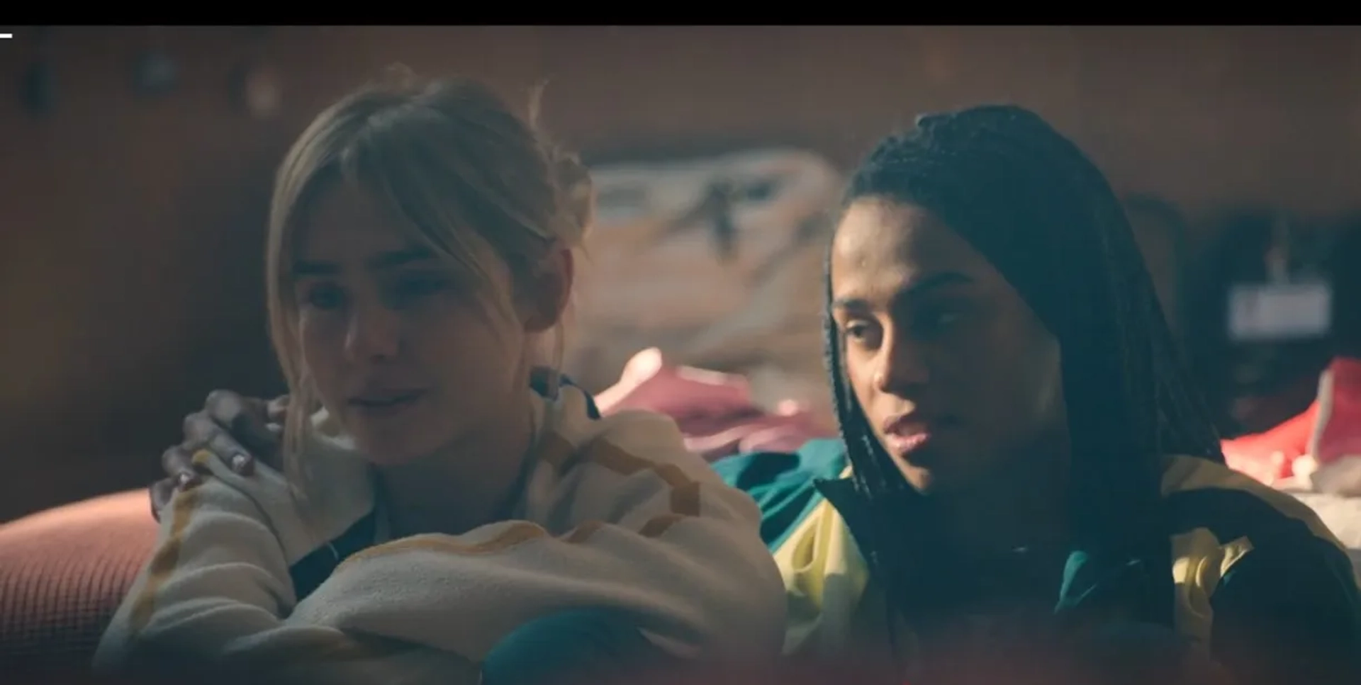 Clara Galle and Nira Oshaia in Olympo (2025)