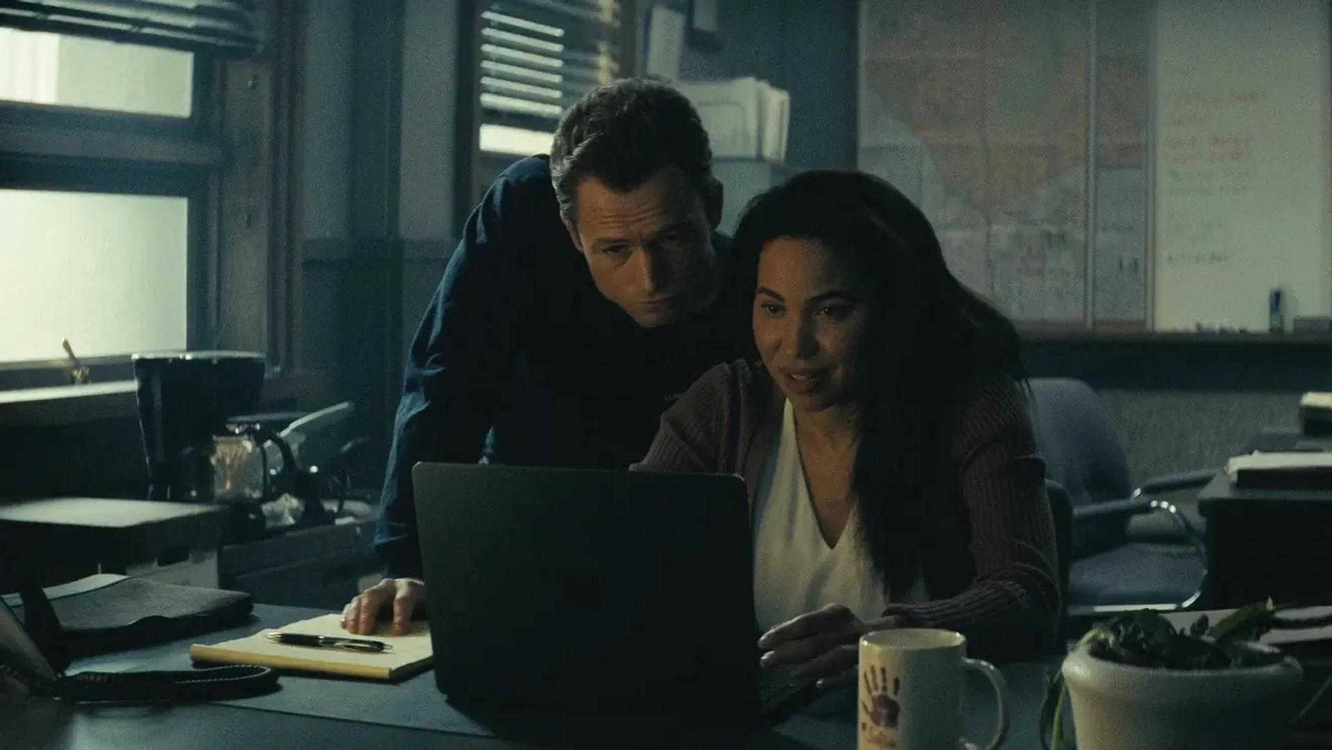 Jurnee Smollett and Taron Egerton in Smoke (2025)