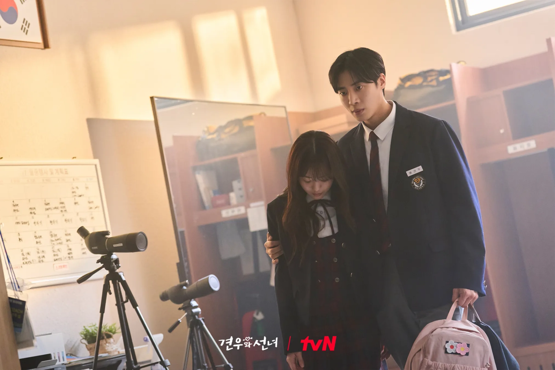 Cho Yi-hyun and Choo Young-woo in Head Over Heels (2025)