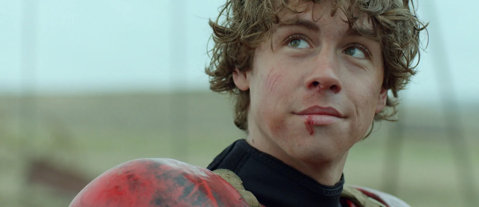 Munro Chambers in Turbo Kid (2015)