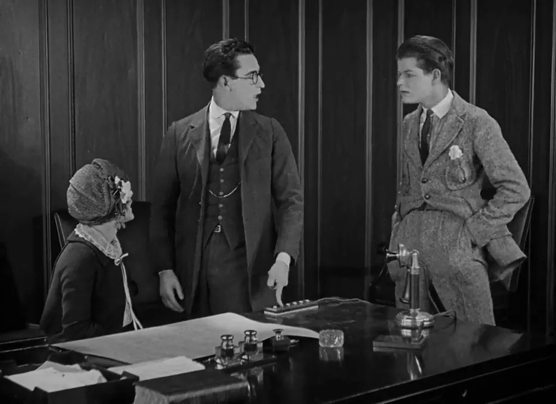 Mildred Davis and Harold Lloyd in Safety Last! (1923)