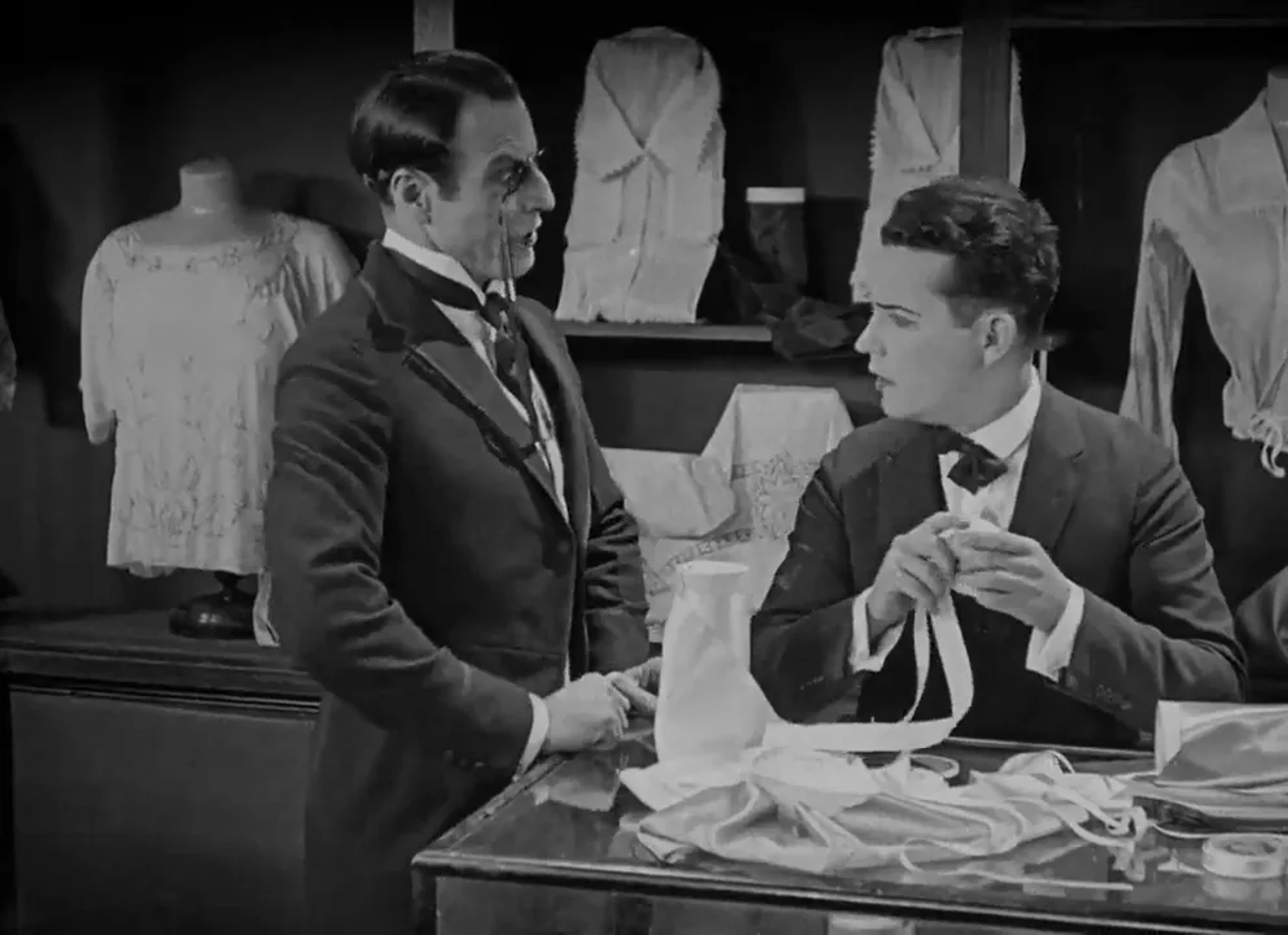 Westcott Clarke in Safety Last! (1923)
