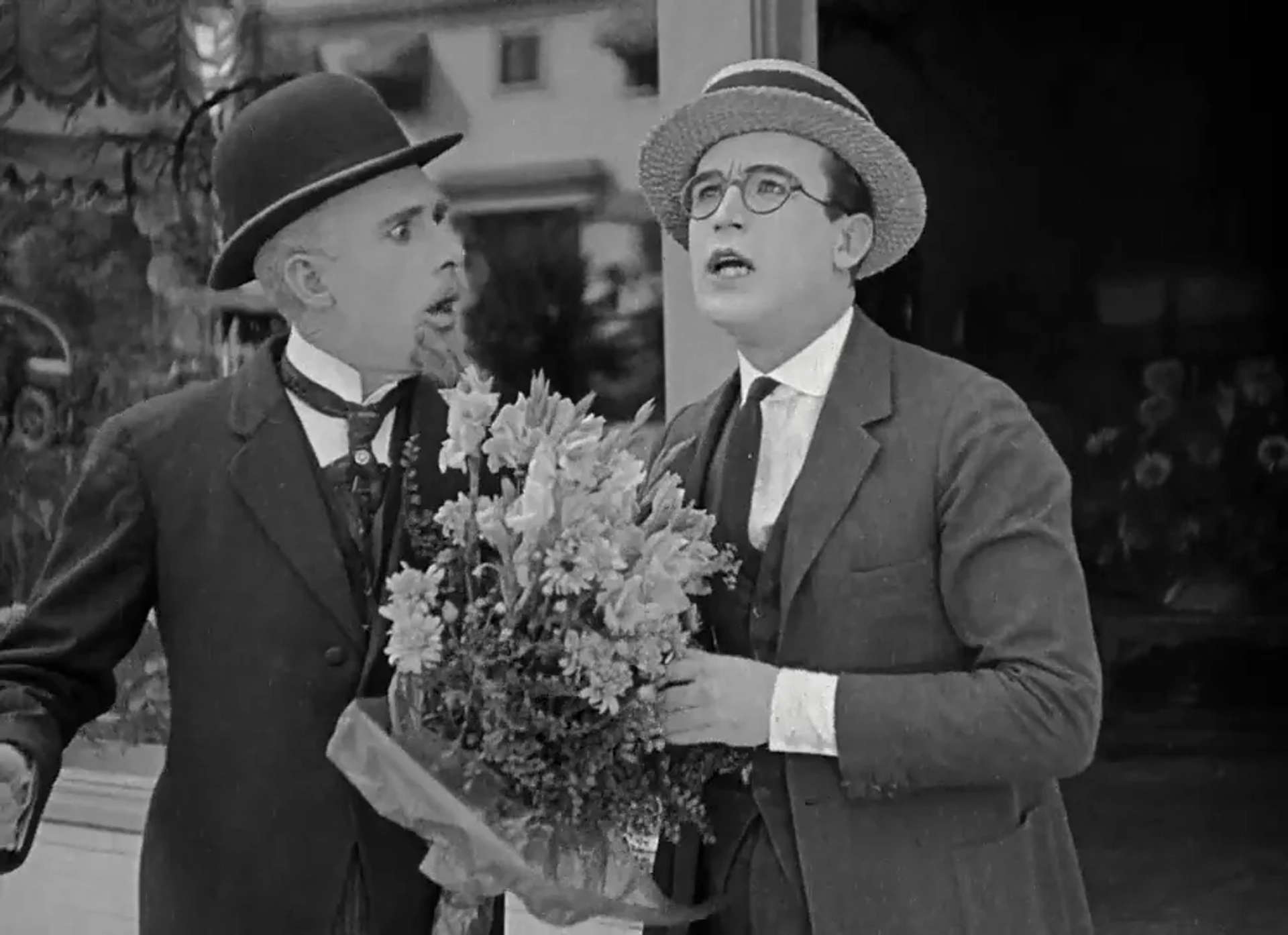 Wally Howe and Harold Lloyd in Safety Last! (1923)