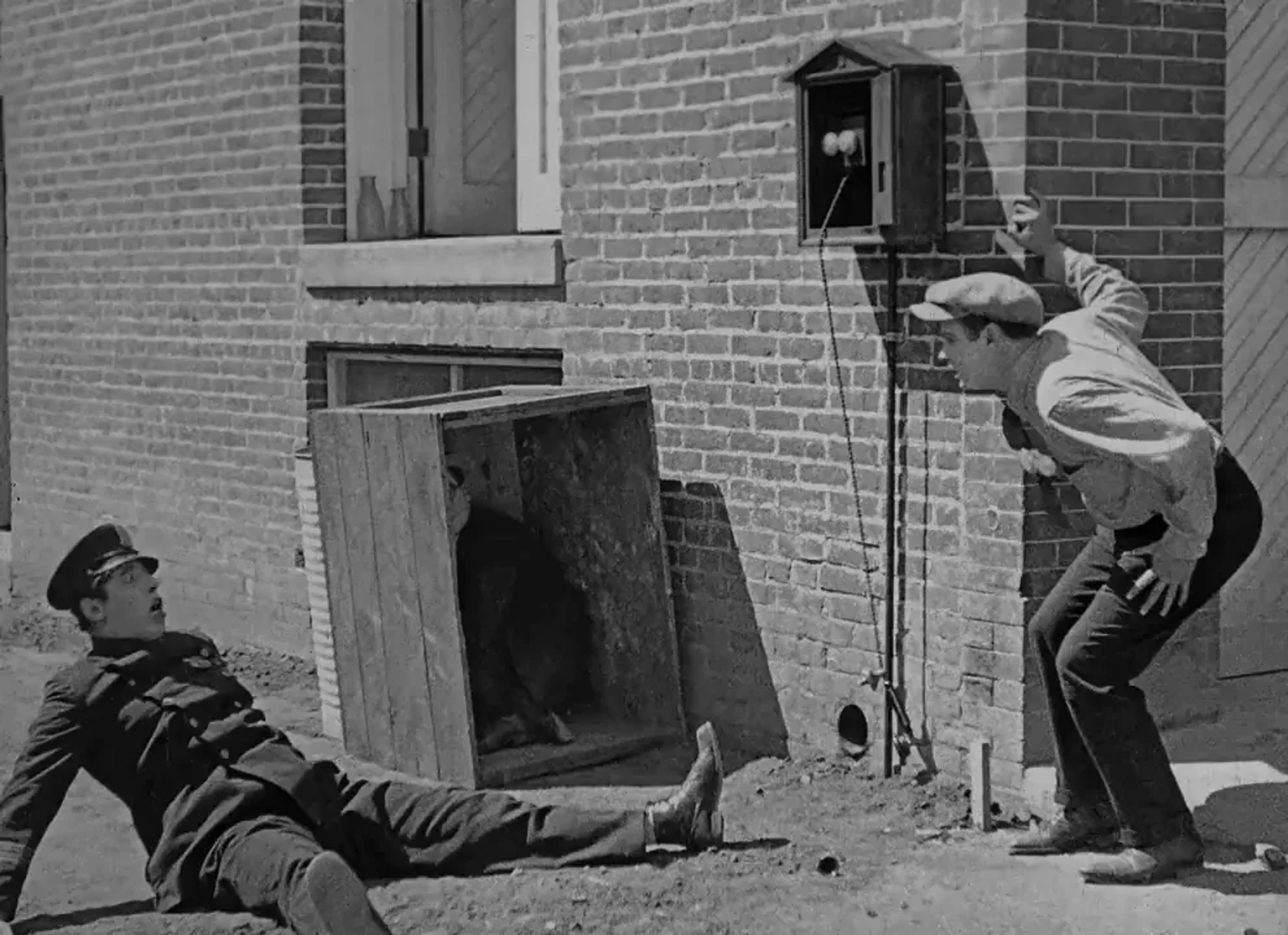 Harold Lloyd, Bill Strother, and Noah Young in Safety Last! (1923)